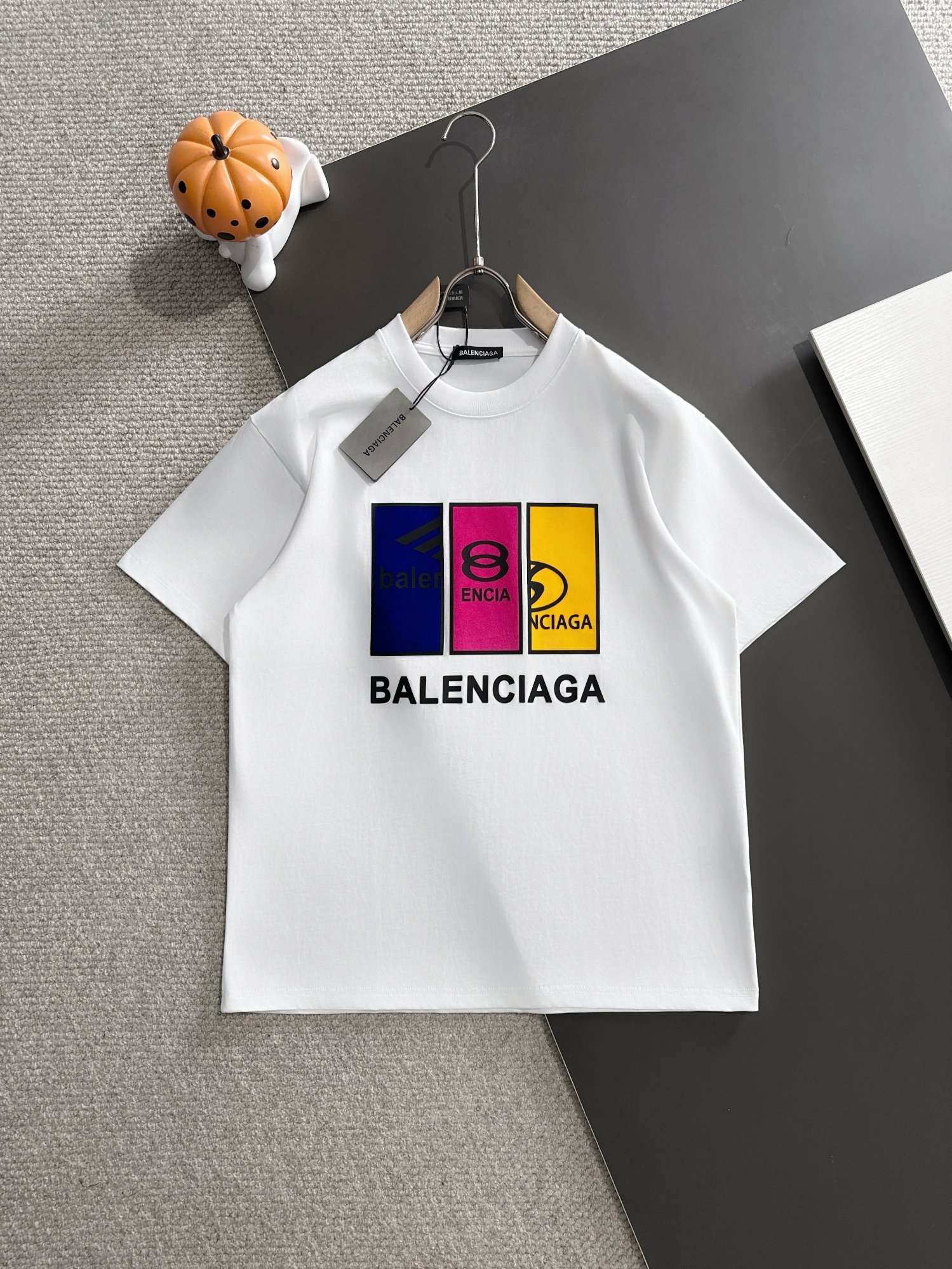 超人気 バレンシアガ レディース トップス偽物 プリント 100％綿 短袖tシャツ ゆったり ホワイト_1