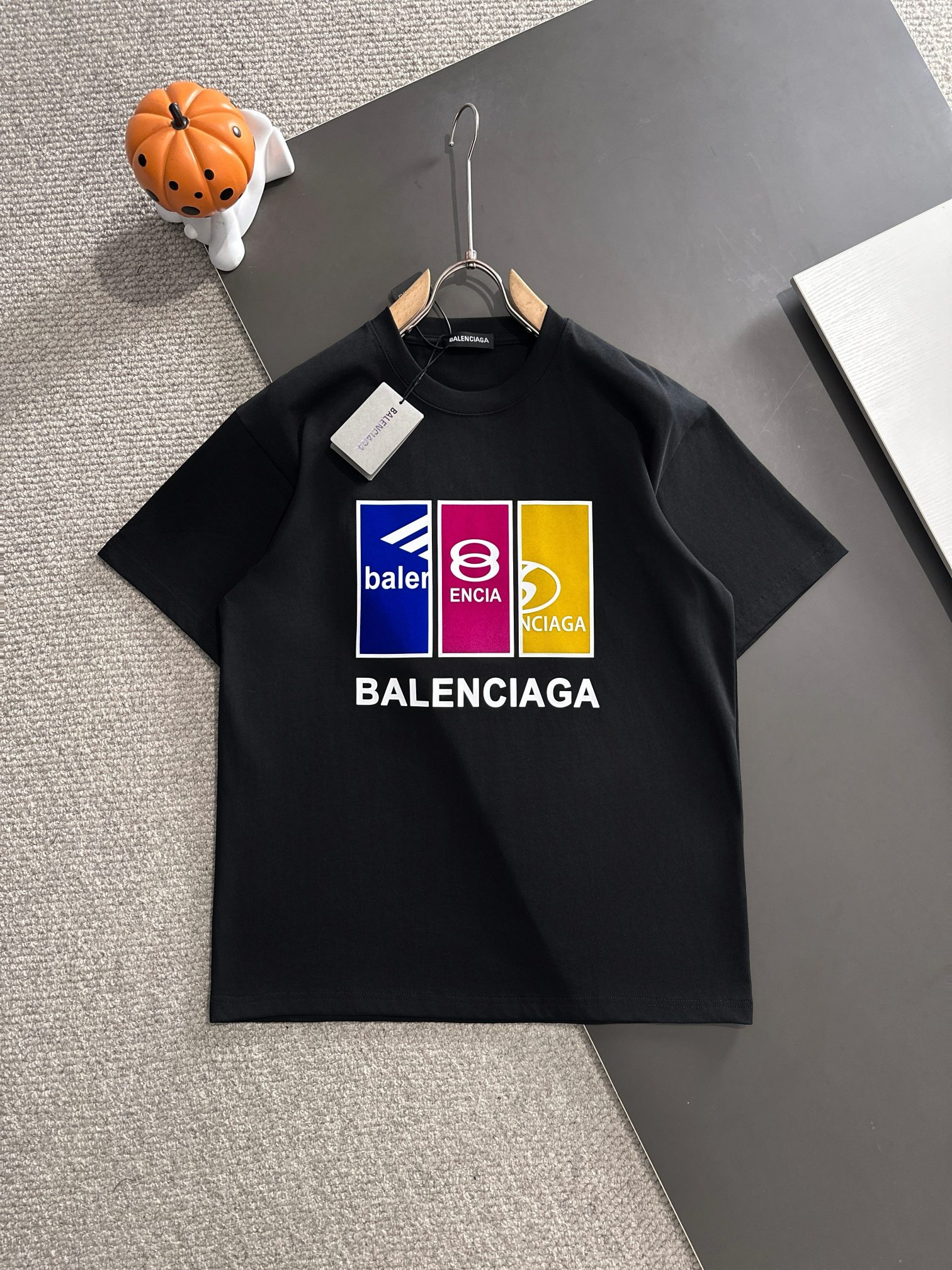 超人気 バレンシアガ 理念コピー プリント 100％綿 短袖tシャツ ゆったり ブラック_1