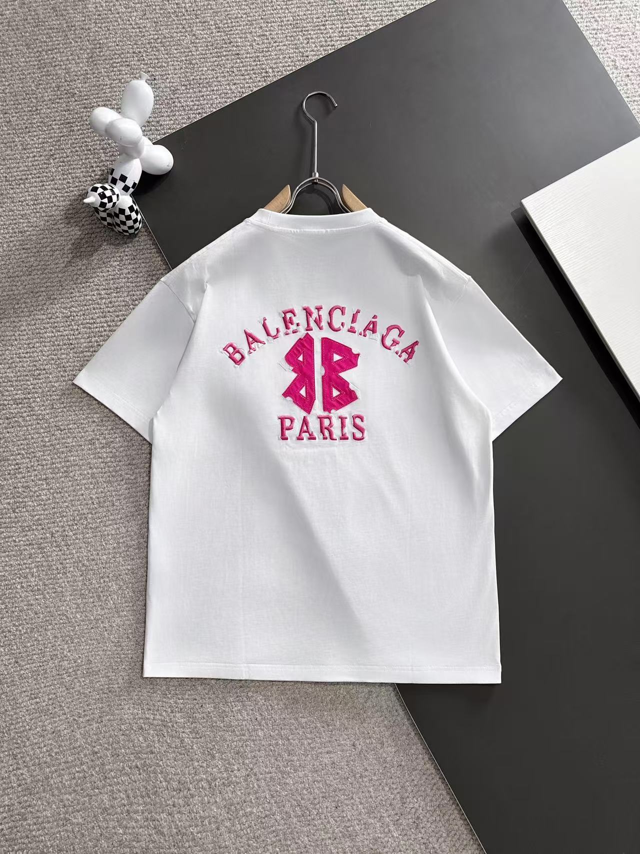 超激得の新品 バレンシアガ 略してスーパーコピー プリント 100％綿 短袖tシャツ ゆったり ホワイト_8