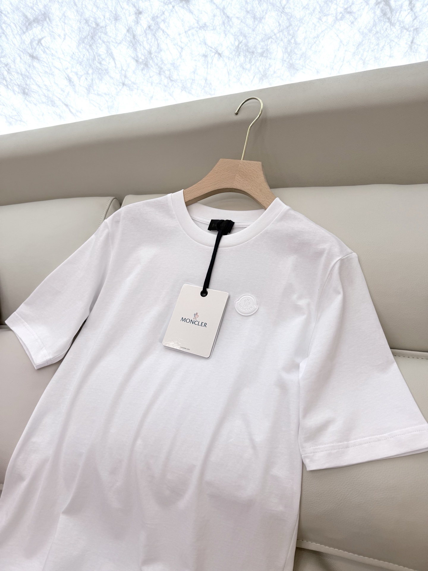 モンクレールtシャツ値段激安通販 トップス 短袖 プリント 柔軟 綿100％ シンプル M8802 ホワイト_5
