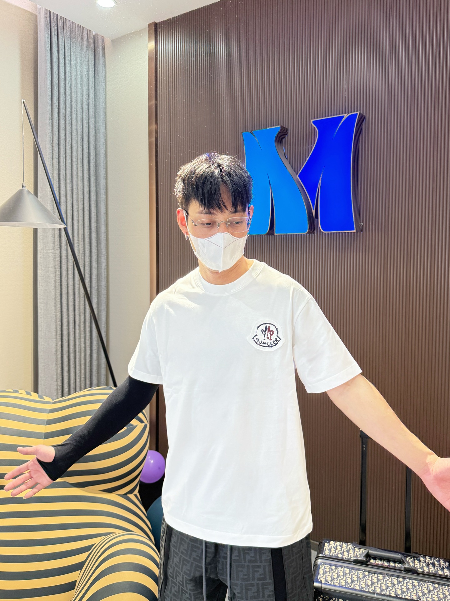 大販売‼モンクレールtシャツ 洗濯スーパーコピー 柔らかい 綿100％ プリント トップス 短袖 ホワイト_2