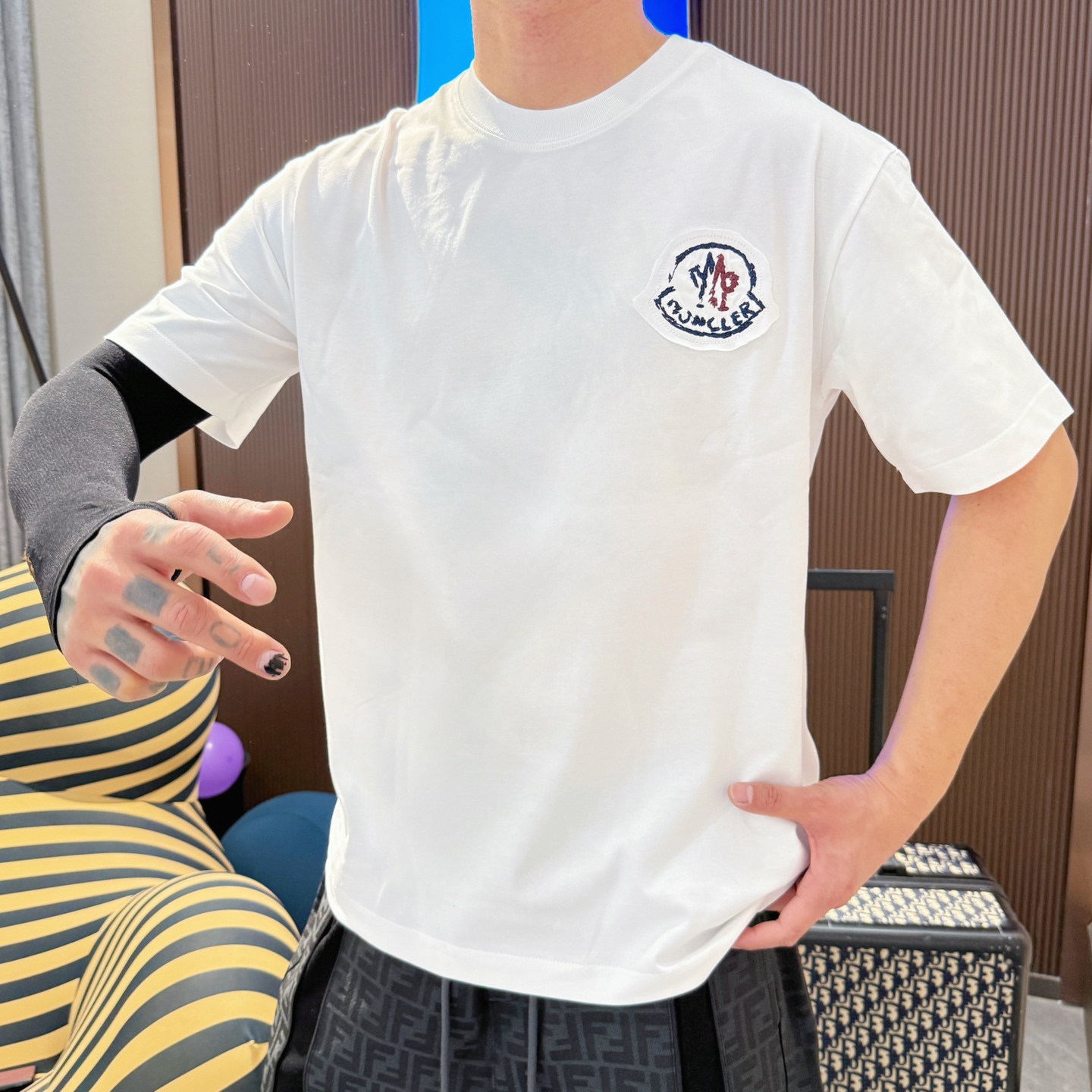 大販売‼モンクレールtシャツ 洗濯スーパーコピー 柔らかい 綿100％ プリント トップス 短袖 ホワイト_5