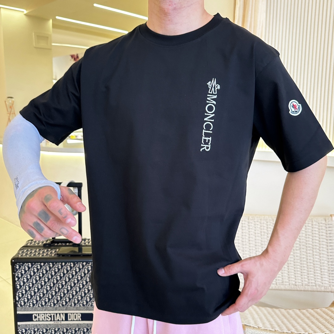 爆買いで大得価のモンクレールの服偽物 なつ服 綿100％ プリント トップス 短袖 ブラック_6