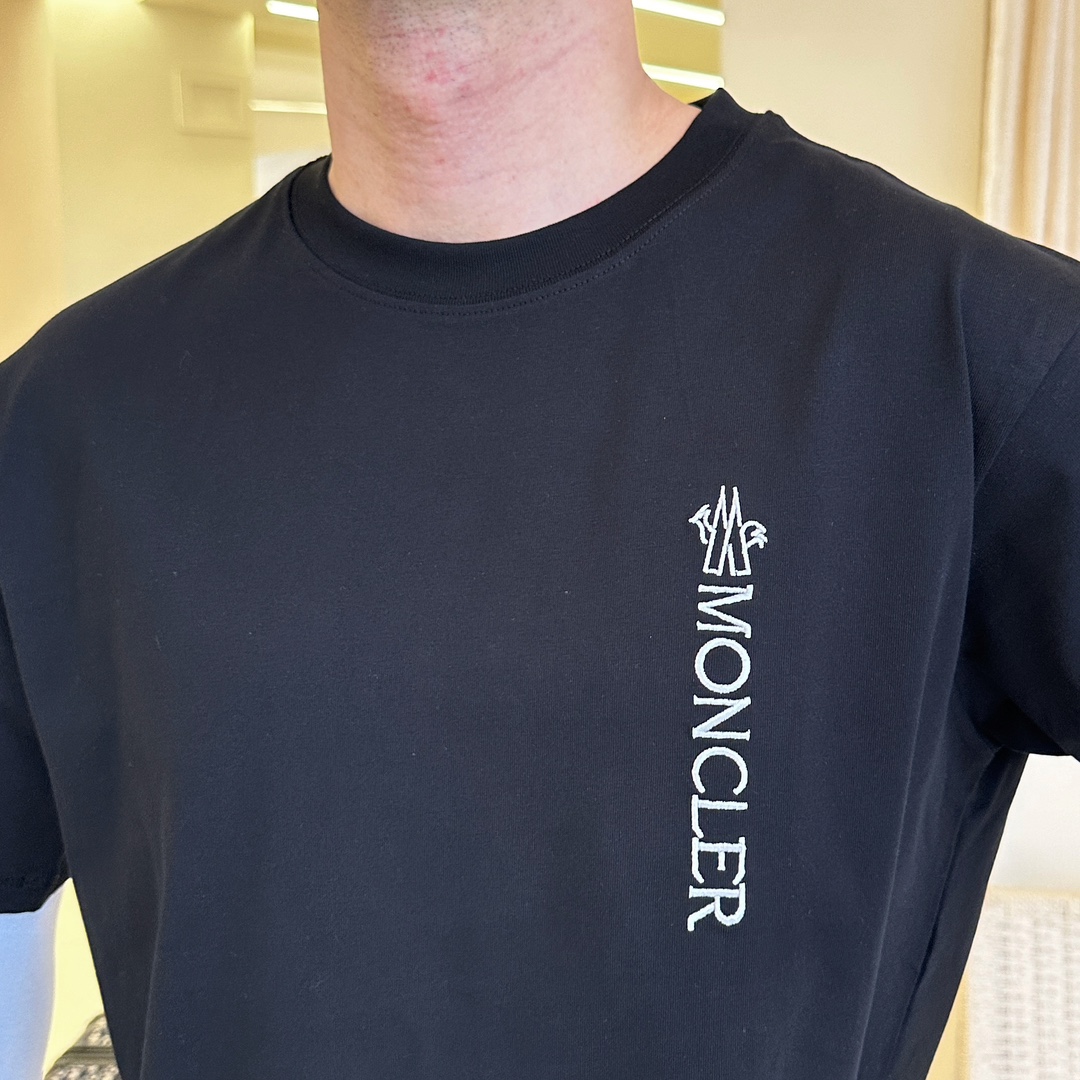 爆買いで大得価のモンクレールの服偽物 なつ服 綿100％ プリント トップス 短袖 ブラック_7