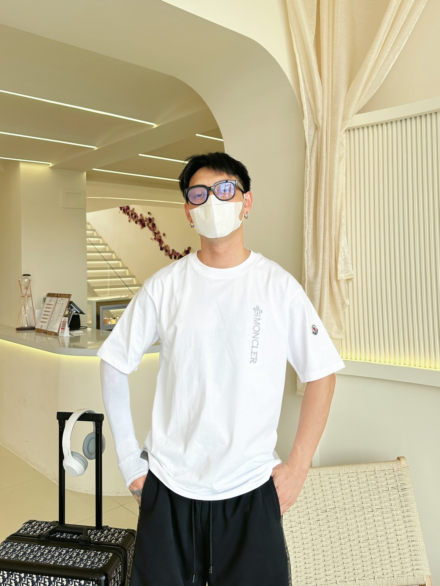 爆買いで大得価のモンクレール半袖tシャツコピー なつ服 綿100％ プリント トップス 短袖 ホワイト_2
