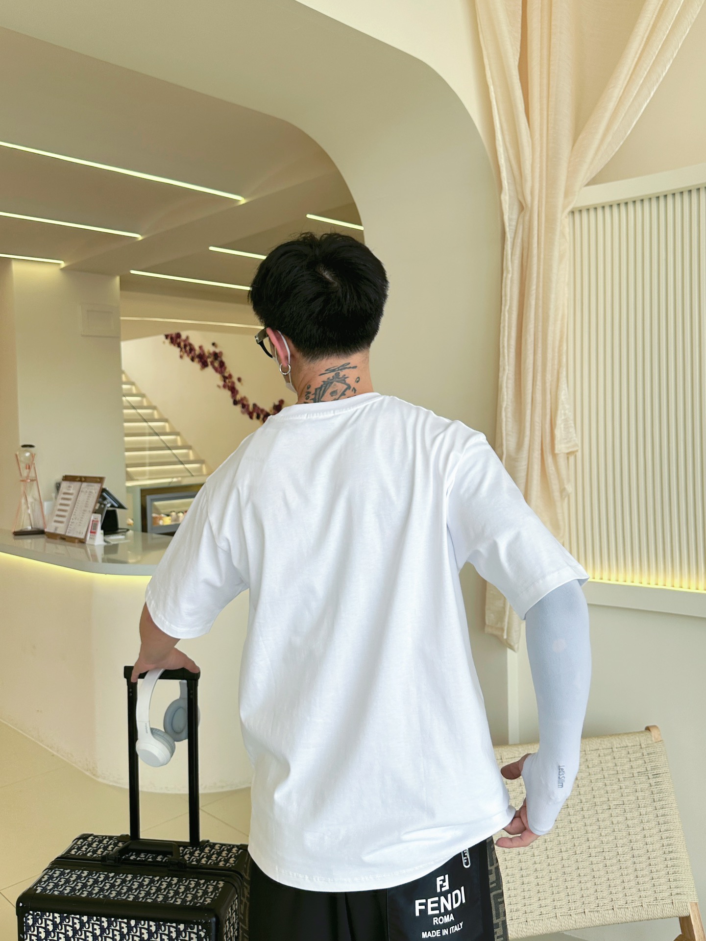 爆買いで大得価のモンクレール半袖tシャツコピー なつ服 綿100％ プリント トップス 短袖 ホワイト_4