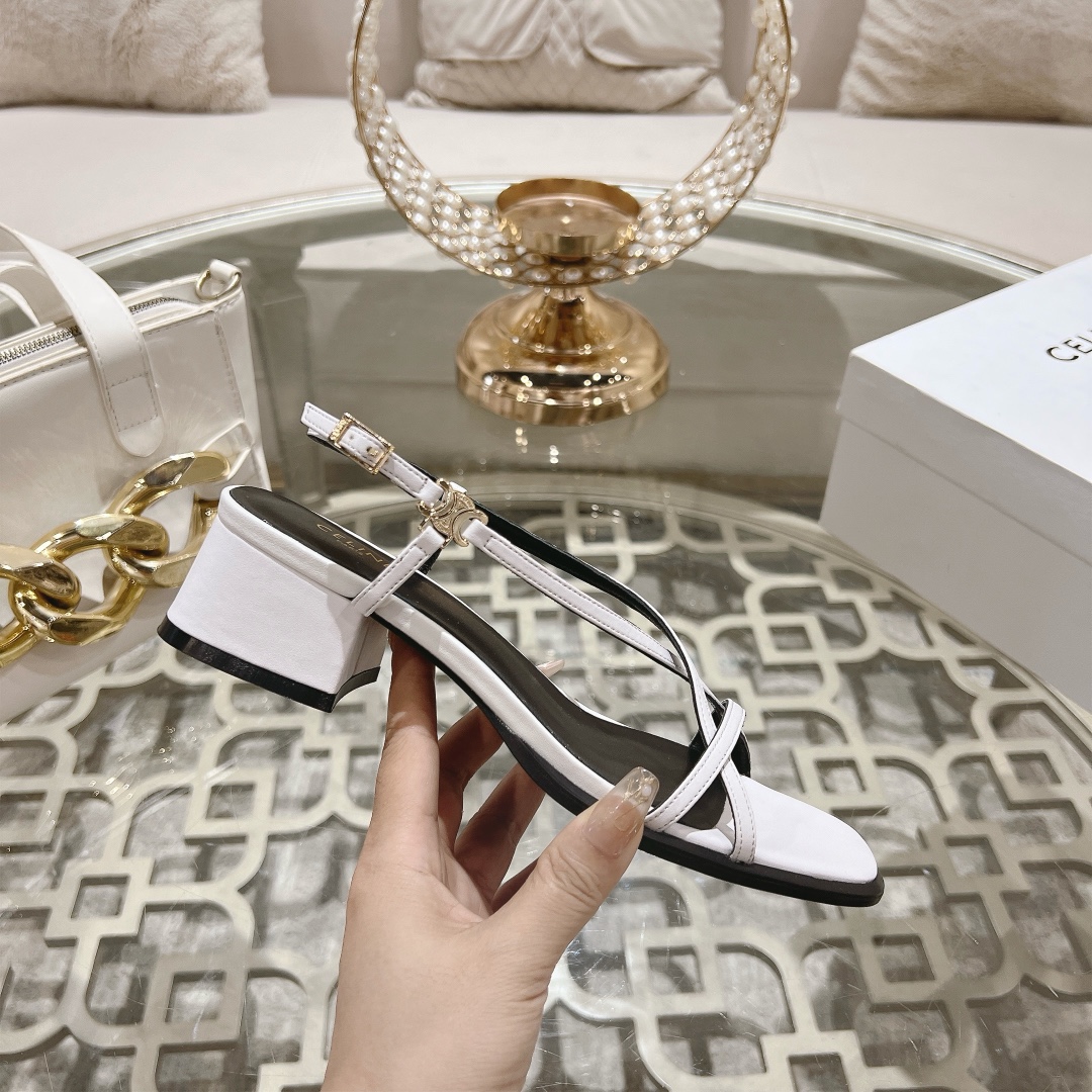 celine サンダル レディコピー ファッション 本革 レザー スリッパ  目を引く存在感 ホワイト_5