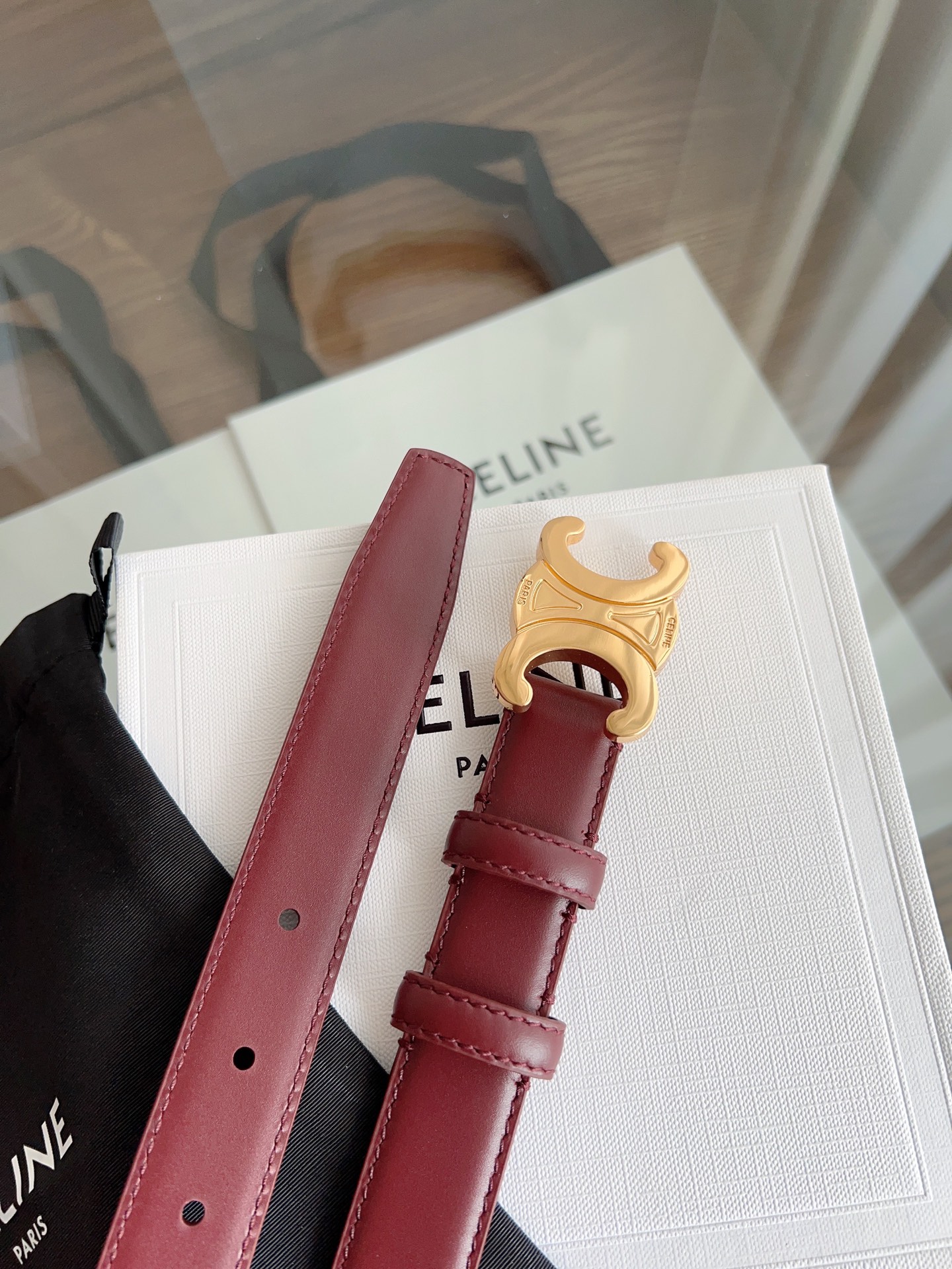 大人気でお買い得なセリーヌベルトバッグ激安通販 本革 レザー 優雅レディ ビジネス 通勤 レッド_6
