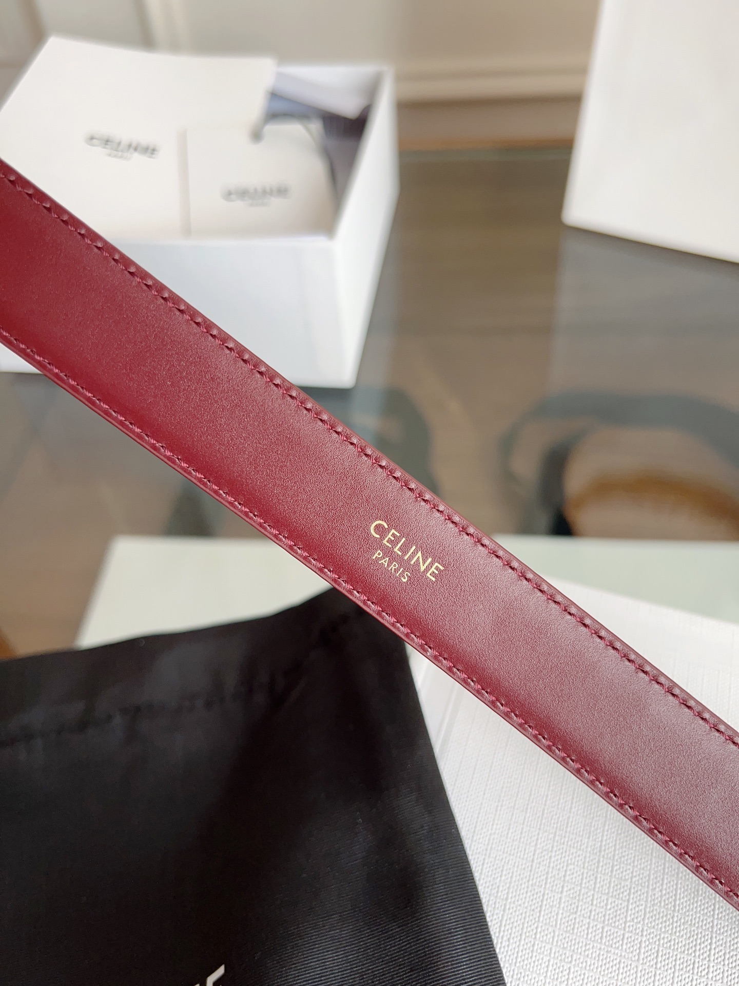 大人気でお買い得なセリーヌベルトバッグ激安通販 本革 レザー 優雅レディ ビジネス 通勤 レッド_9