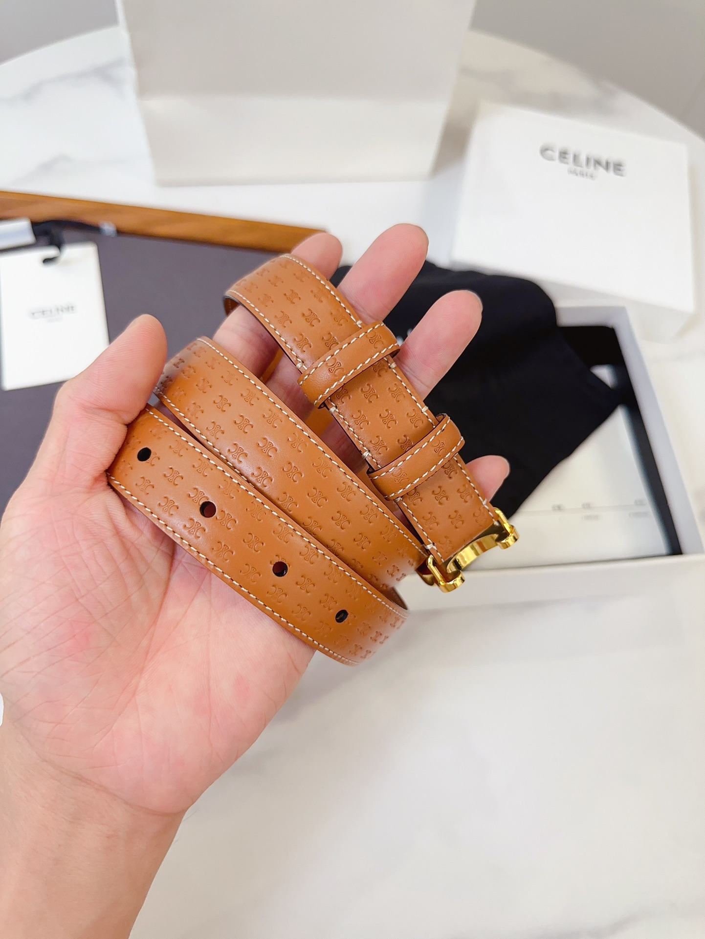 一番安い セリーヌベルト 買取スーパーコピー 本革 レザー 優雅レディ 細い ブラウン_3