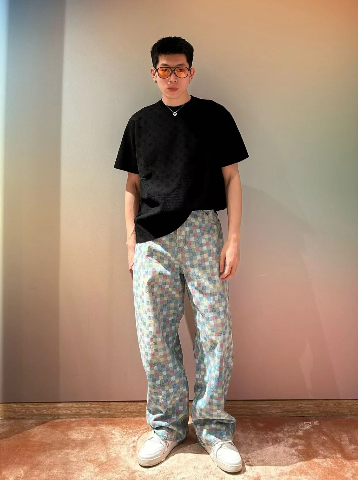 超激得の新品 レディース ルイヴィトン tシャツ 新作偽物  純綿 トップス 短袖 柔らかい ブラック_2