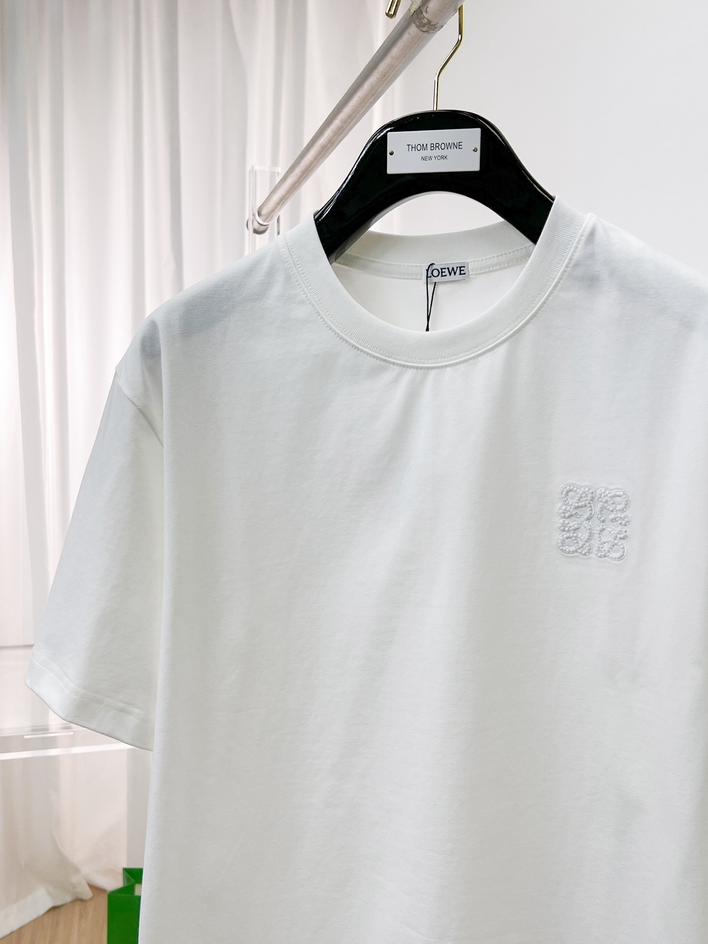 ロエベtシャツコピー 半袖 トップス 純綿 シンプル ロゴプリント ホワイト_2