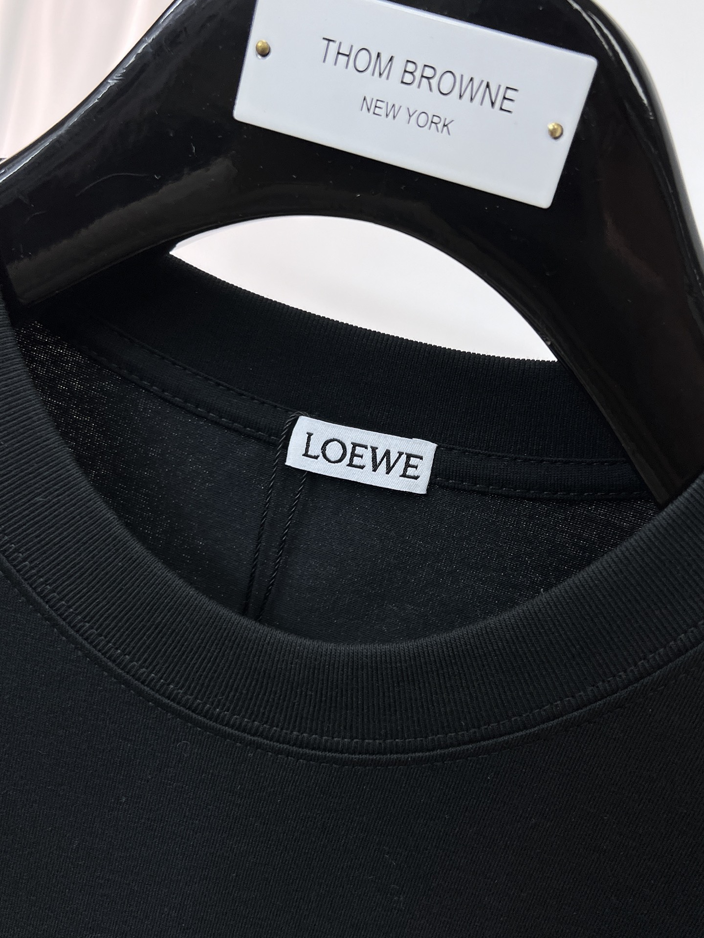 平野紫耀 ロエベtシャツスーパーコピー 半袖 トップス 純綿 シンプル ロゴプリント ブラック_3