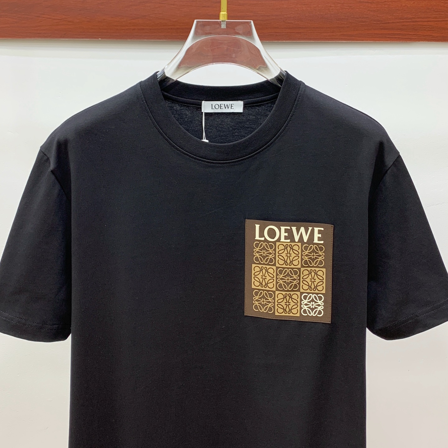 人気流行品 ロエベtシャツ サイズ感コピー 半袖 トップス 純綿 シンプル ロゴプリント ブラック_4