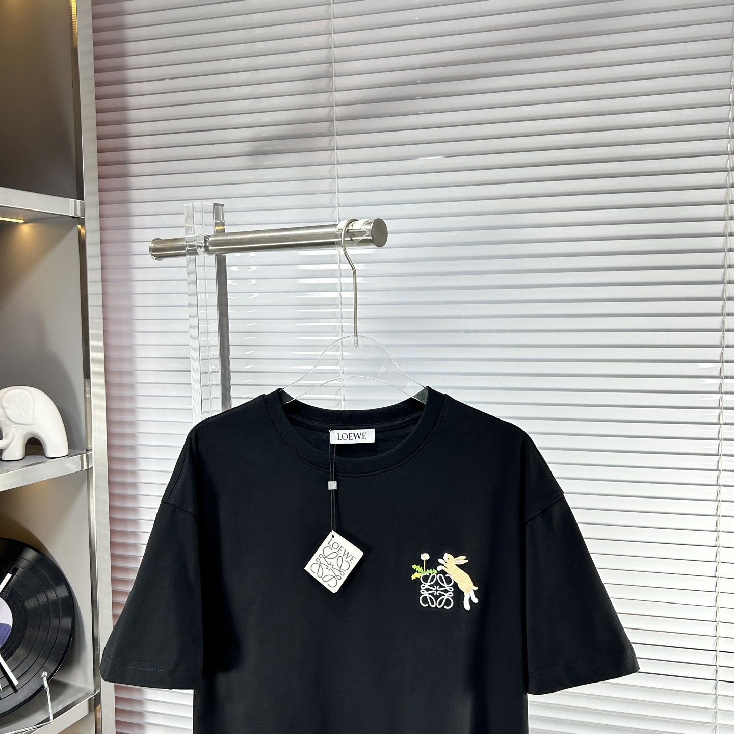 お洒落！ロエベtシャツ メルカリ偽物 シンプル 半袖 トップス 純綿 シンプル プリント ブラック_2