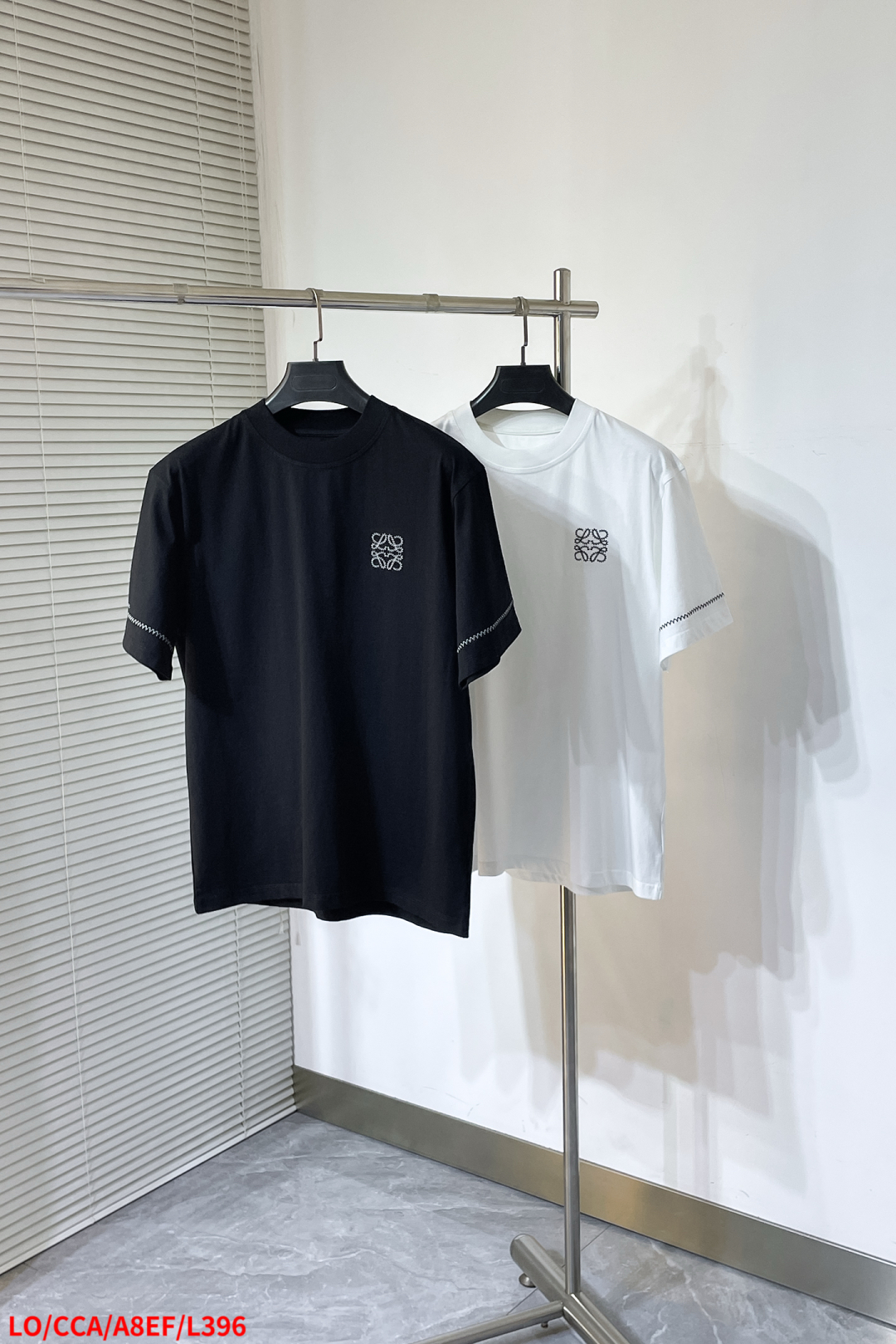 お洒落！ロエベtシャツ 安いコピー シンプル 半袖 トップス 純綿 シンプル プリント 2色可選_2