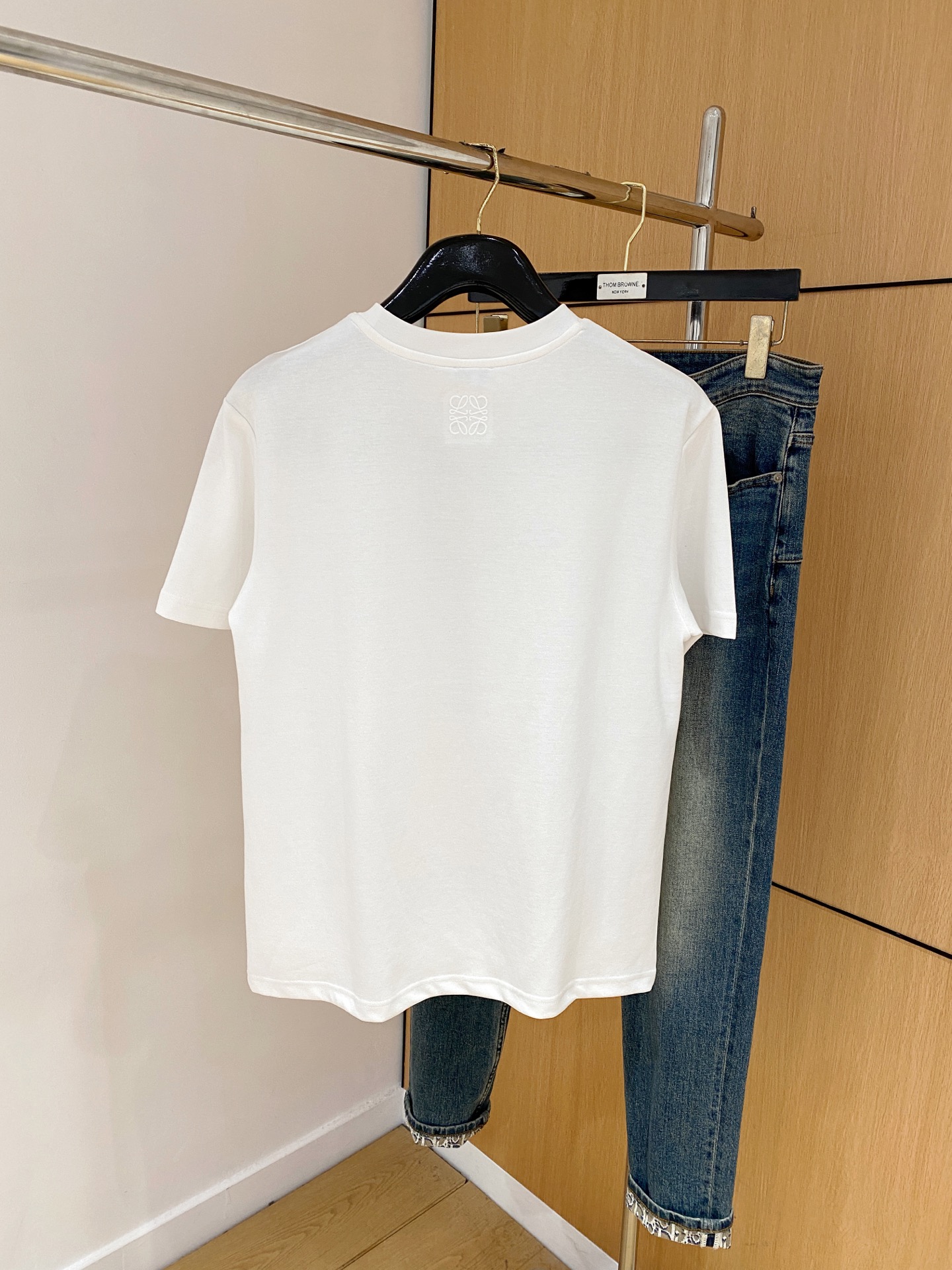 ロエベtシャツ サイズスーパーコピー シンプル 半袖 トップス 純綿 男女兼用 プリント ホワイト_3