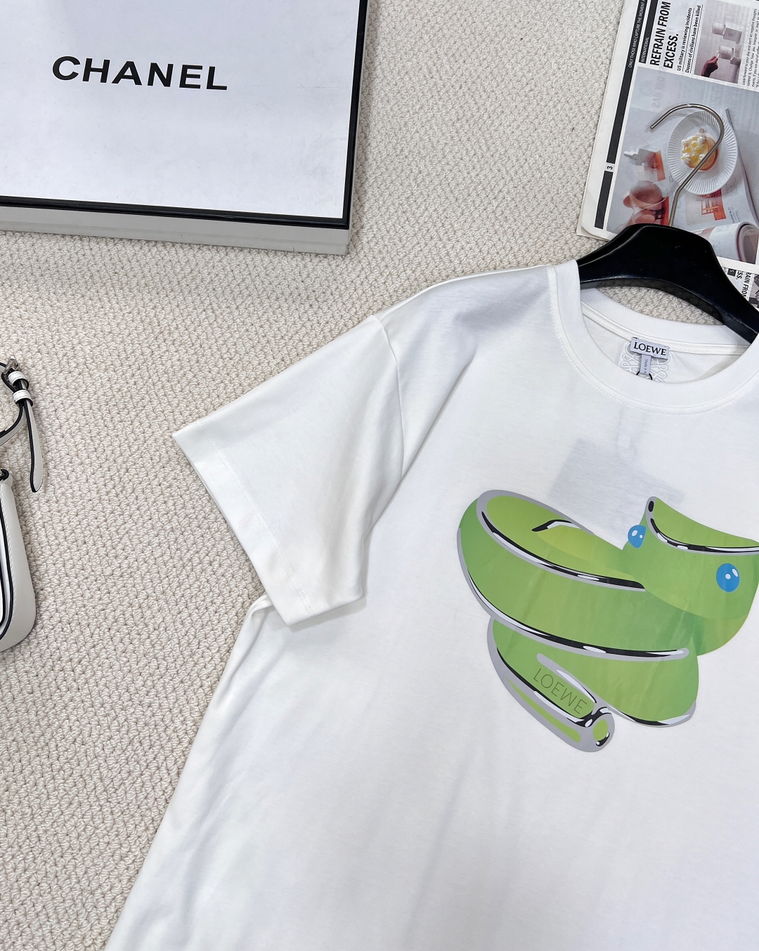 目を引く存在感 ロエベ tシャツ 値段偽物 シンプル 半袖 トップス 純綿 ロゴ刺繍 柔らかい ホワイト_3
