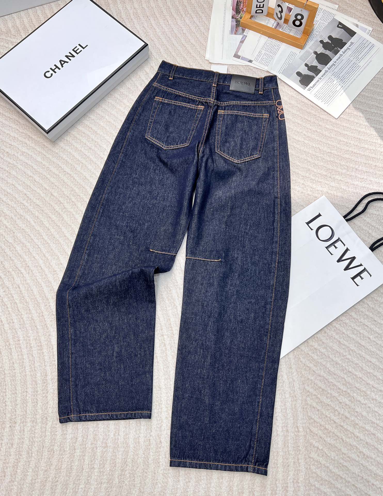 超激得価格 ロエベのジーンズ偽物 デニム パンツ カジュアル 筒形ズボン ゆったり ブルー_2