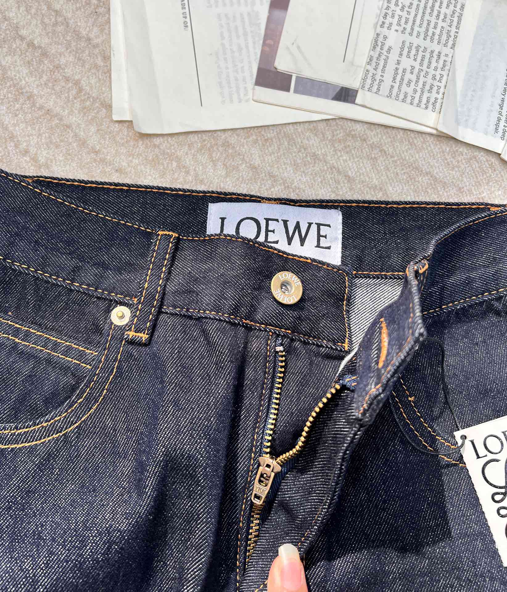 超激得価格 ロエベのジーンズ偽物 デニム パンツ カジュアル 筒形ズボン ゆったり ブルー_6