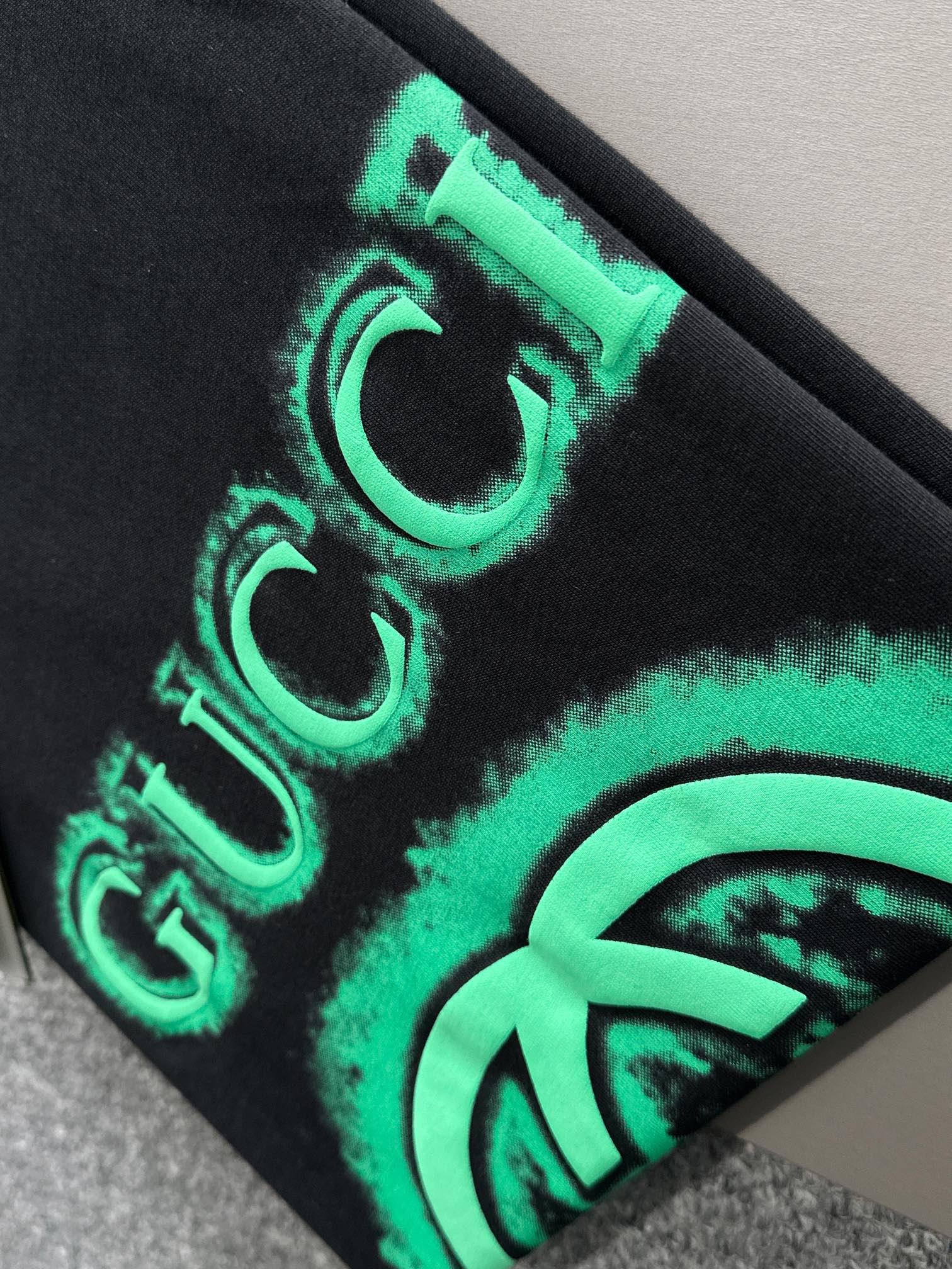 gucci t シャツ いちご激安通販 男女兼用 トップス 100%綿 ゆったり 高品質 ブラック_6