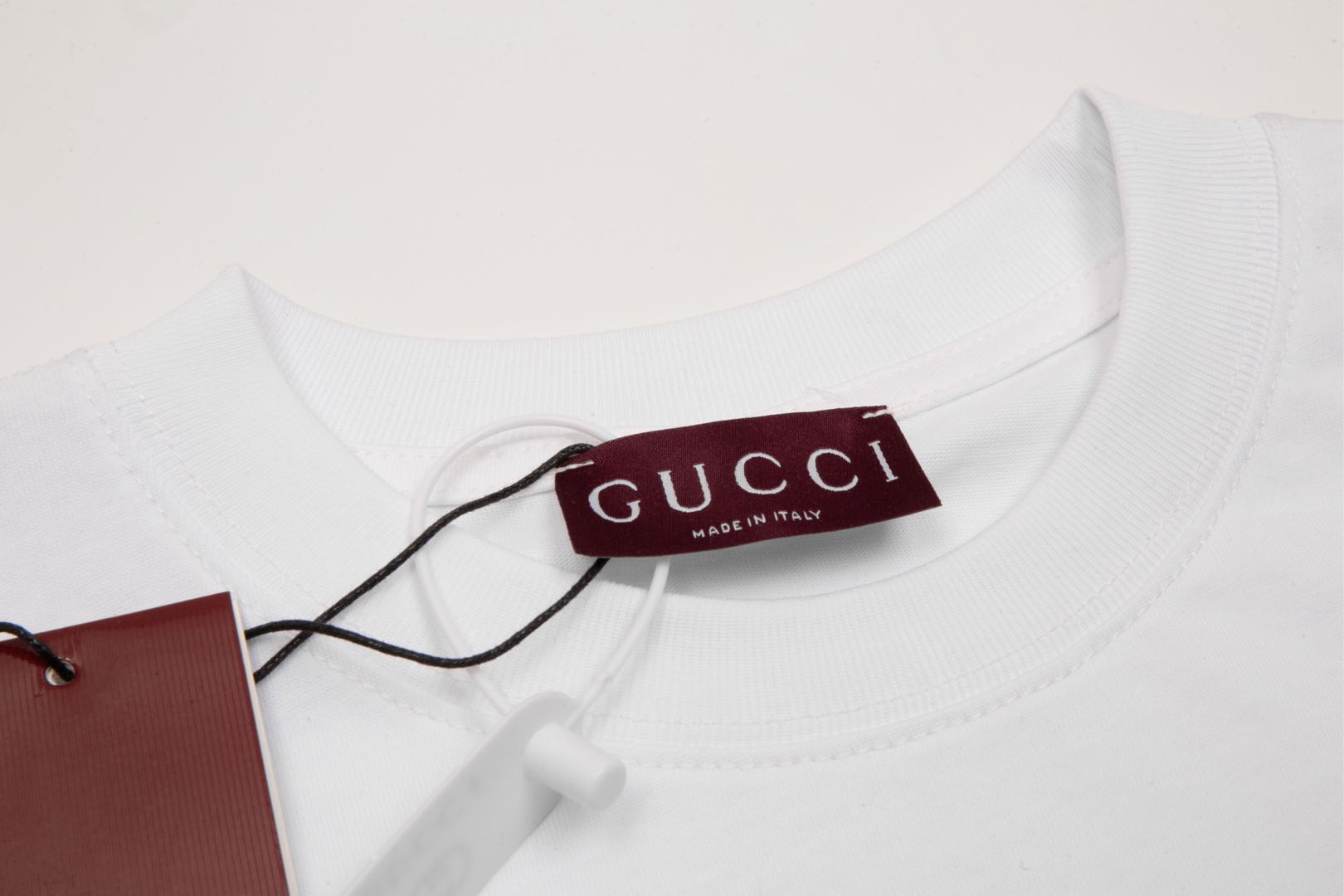 gucci t シャツ ジミンコピー プリント トップス 100%綿 ゆったり 半袖 男女兼用 ホワイト_3