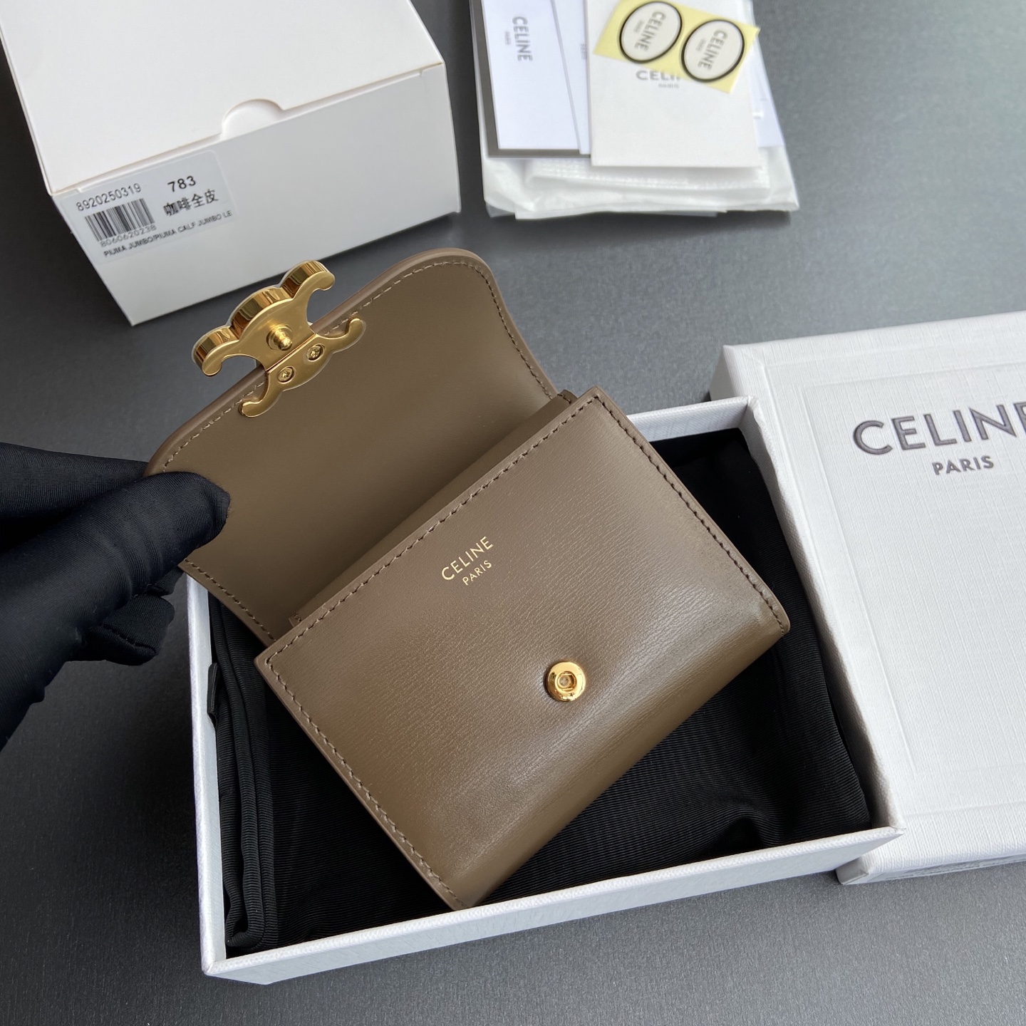 celine 財布コピー 本革 三つ折り シンプル 優雅レディ レザー ショット コーヒー色_6