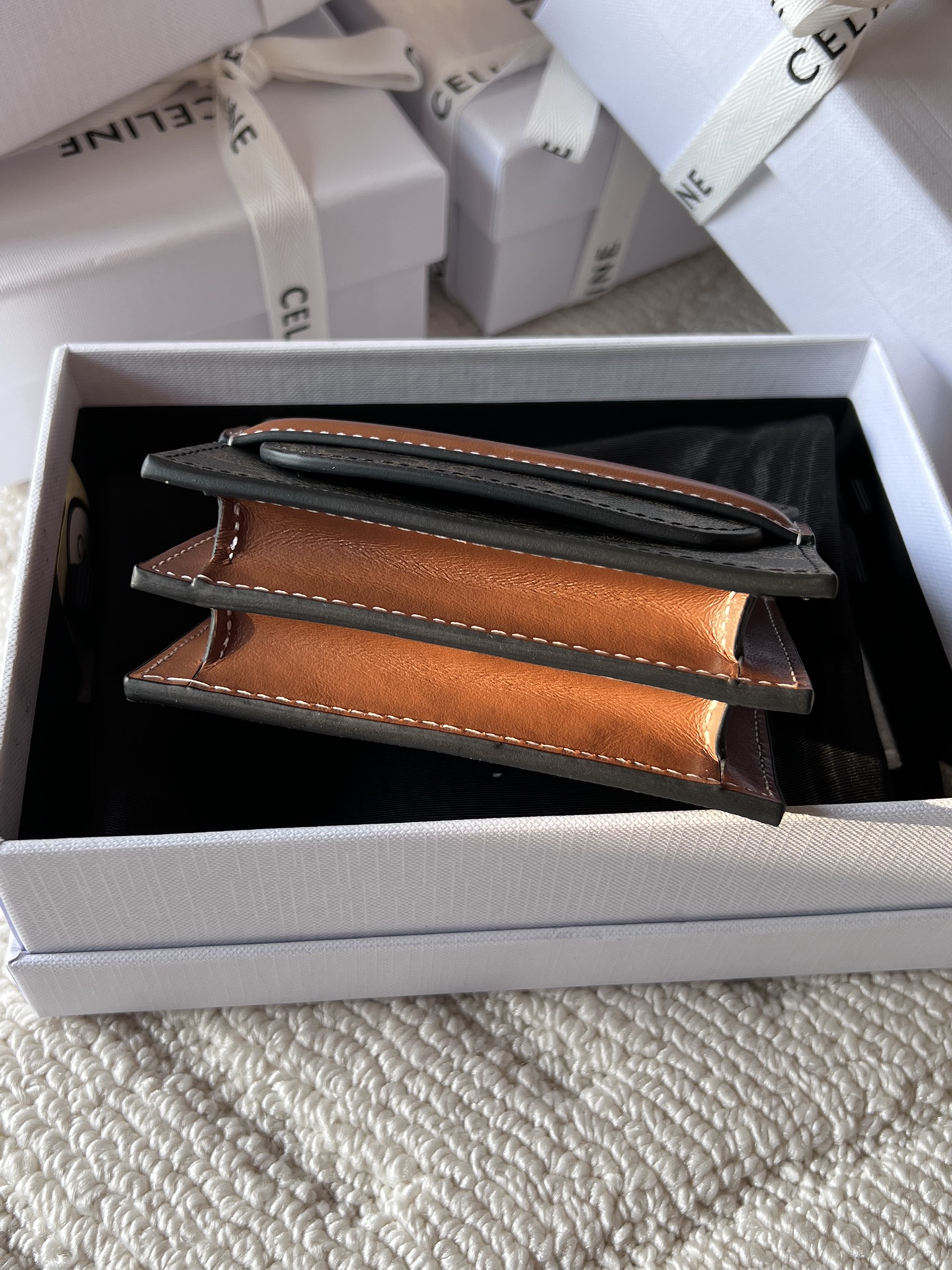 celine コイン ケース偽物 本革 レザー 10E242 名刺入れ 花柄 ブラック_4