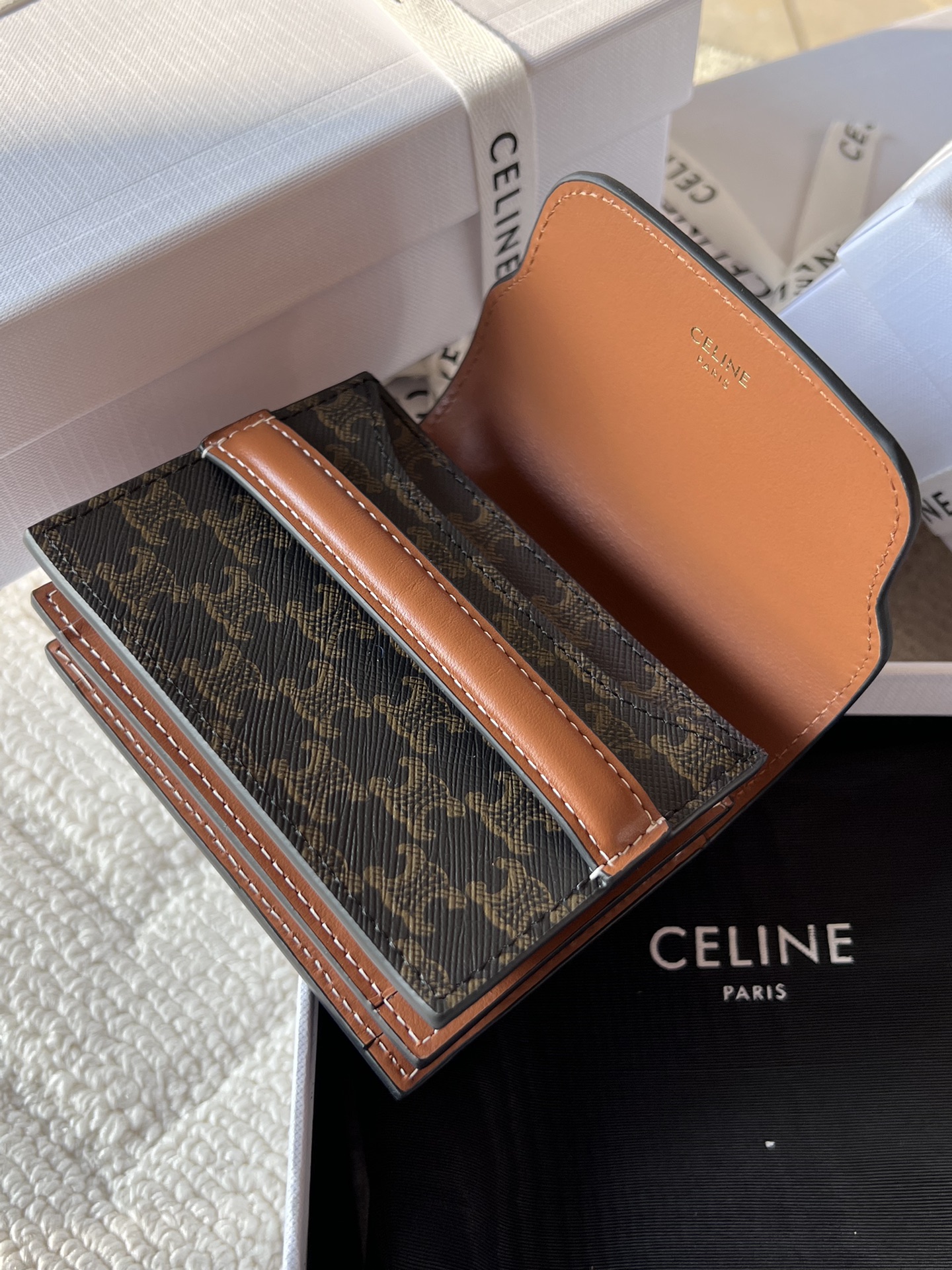 celine コイン ケース偽物 本革 レザー 10E242 名刺入れ 花柄 ブラック_5