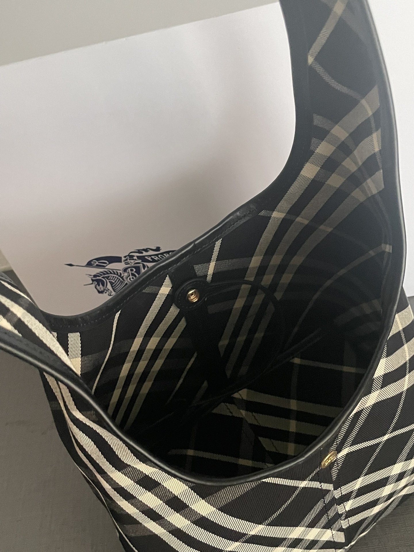 burberry ショルダー バッグ レディコピー 柔軟 カジュアル ハンドバッグ 本革 レザー 縞 ブラック_8