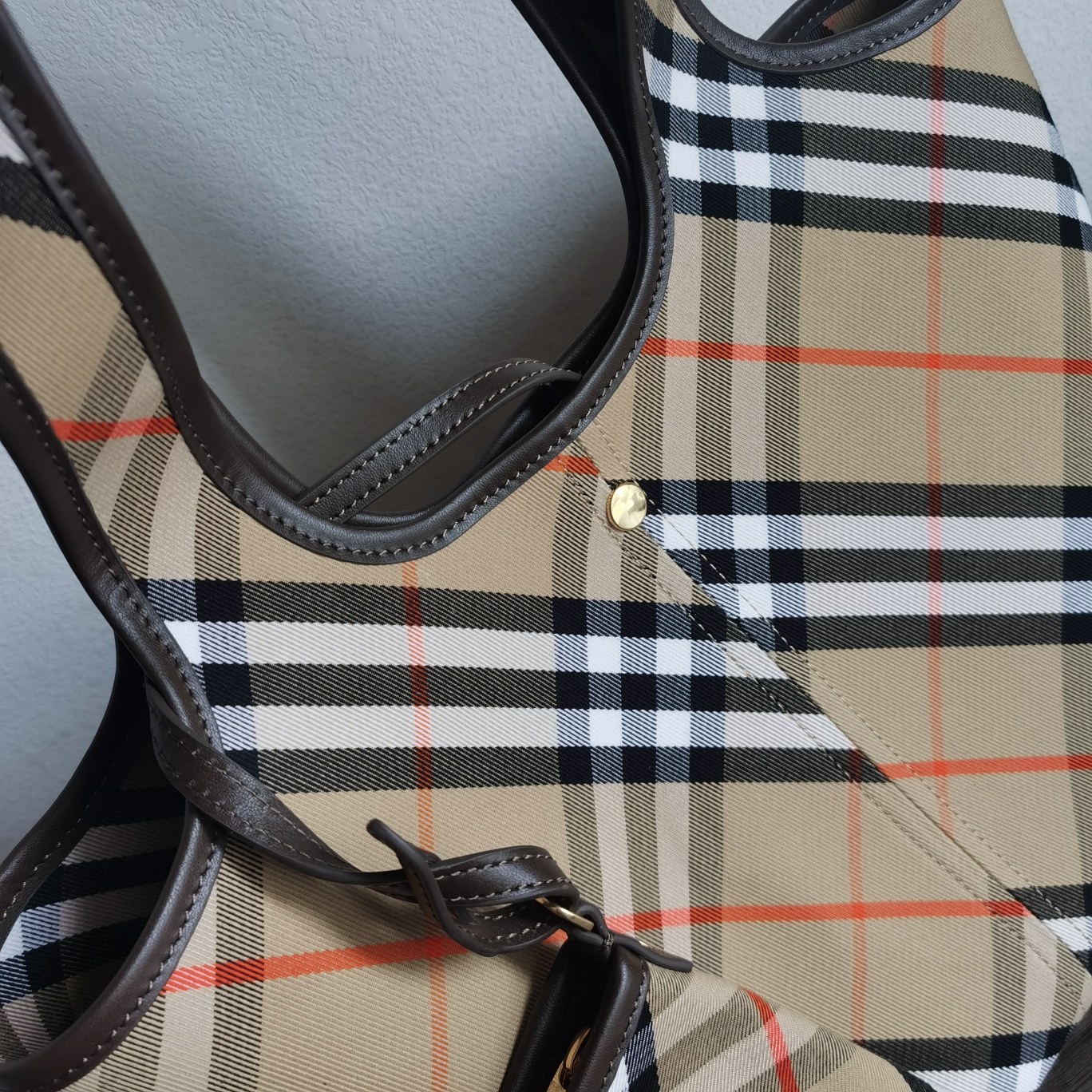burberry バッグ レディ偽物 柔軟 カジュアル ハンドバッグ 本革 レザー 縞 ブラウン_6