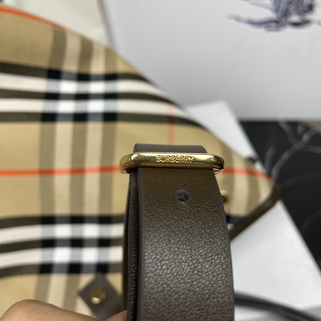 お買い得品 トート バッグ バーバリーコピー バックバッグ 実用 本革 レザー 縞 ブラウン_8