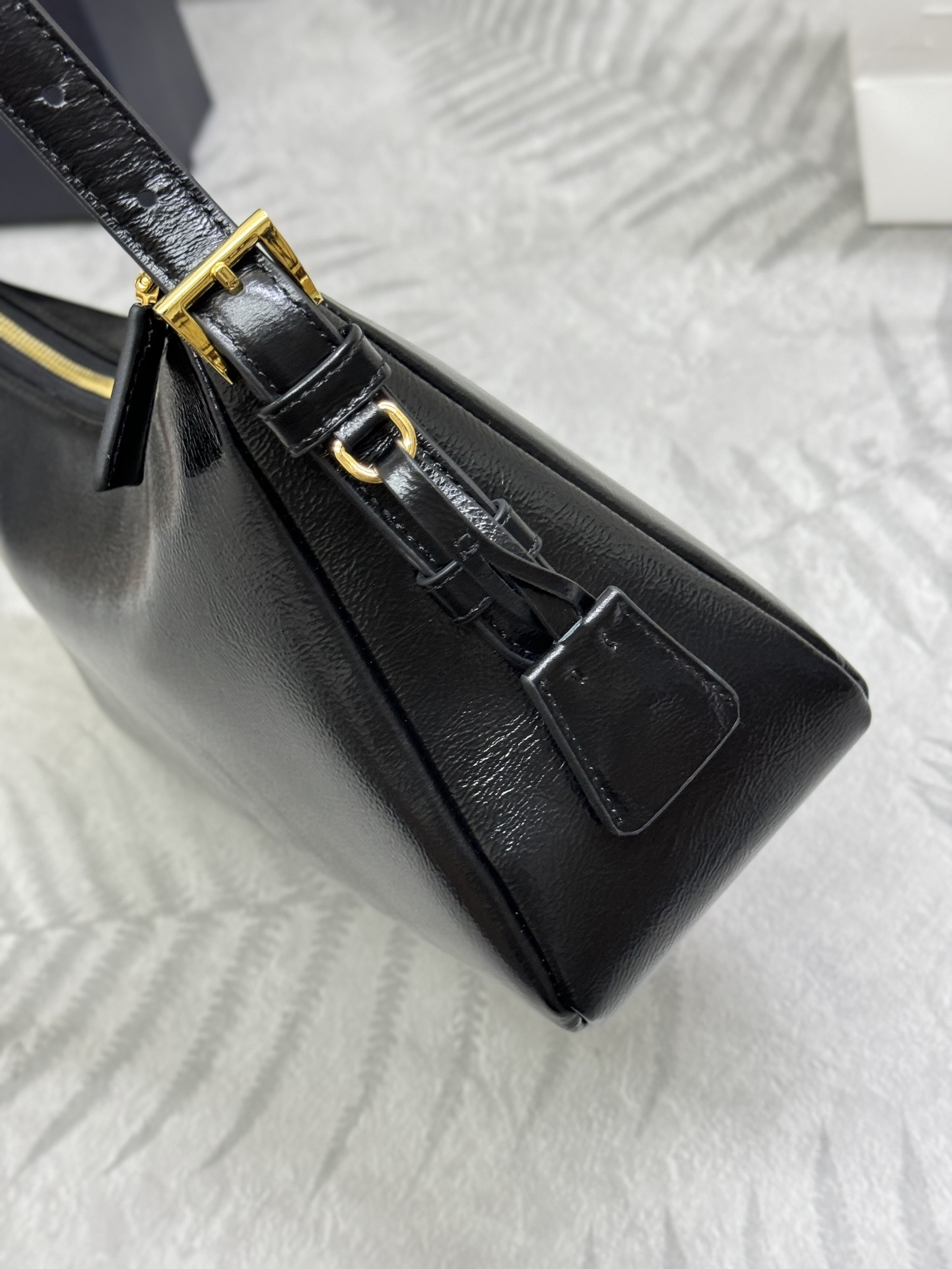 優雅レディ プラダバッグ お直しコピー 1BC229 ハンドバッグ 牛革 レザー Hoboバッグ ブラック_5