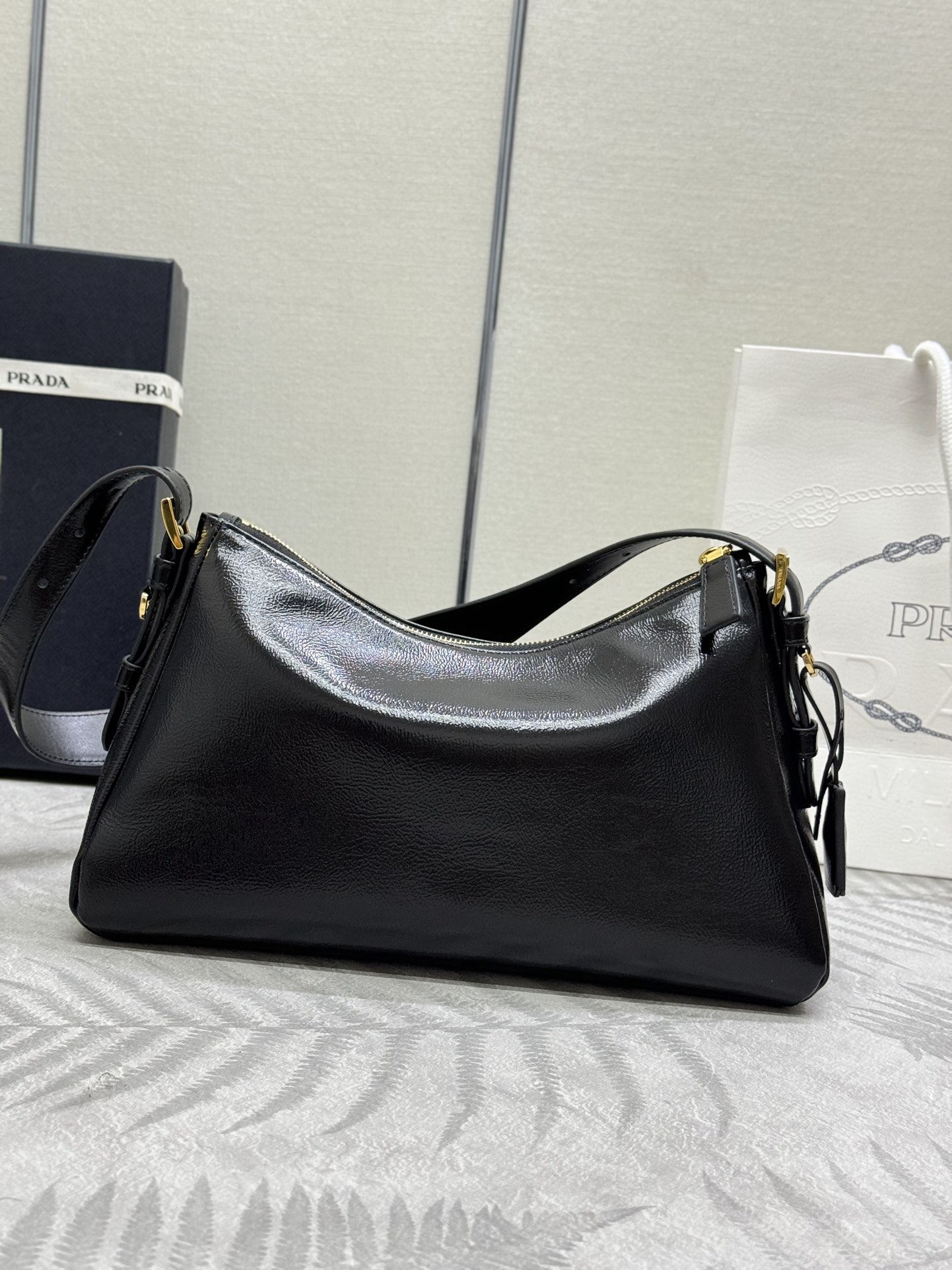 優雅レディ プラダバッグ お直しコピー 1BC229 ハンドバッグ 牛革 レザー Hoboバッグ ブラック_10