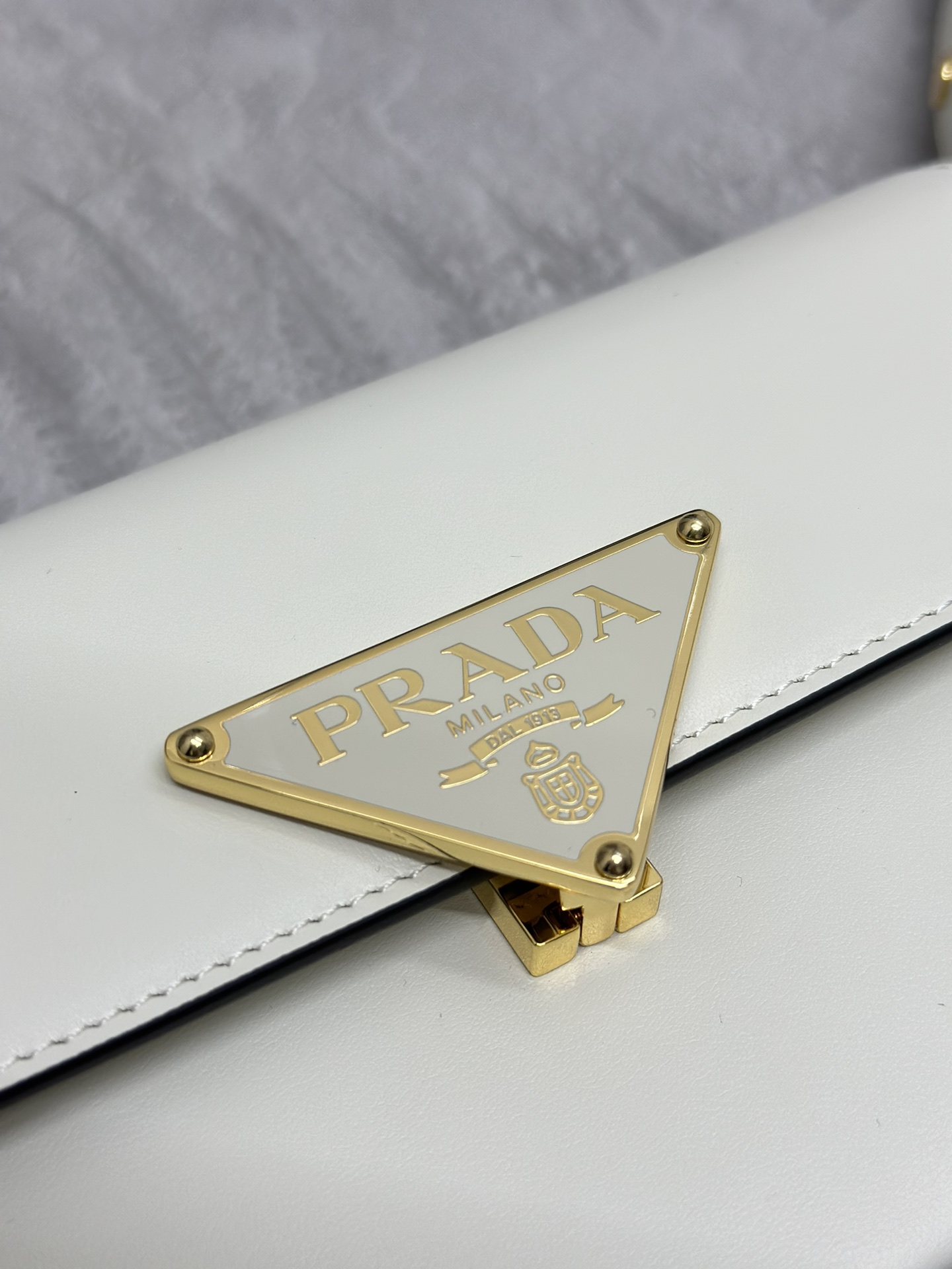 期間限定品 プラダバッグ カナパスーパーコピー 1BD339 斜め掛けバッグ 牛革 レザー ホワイト_9