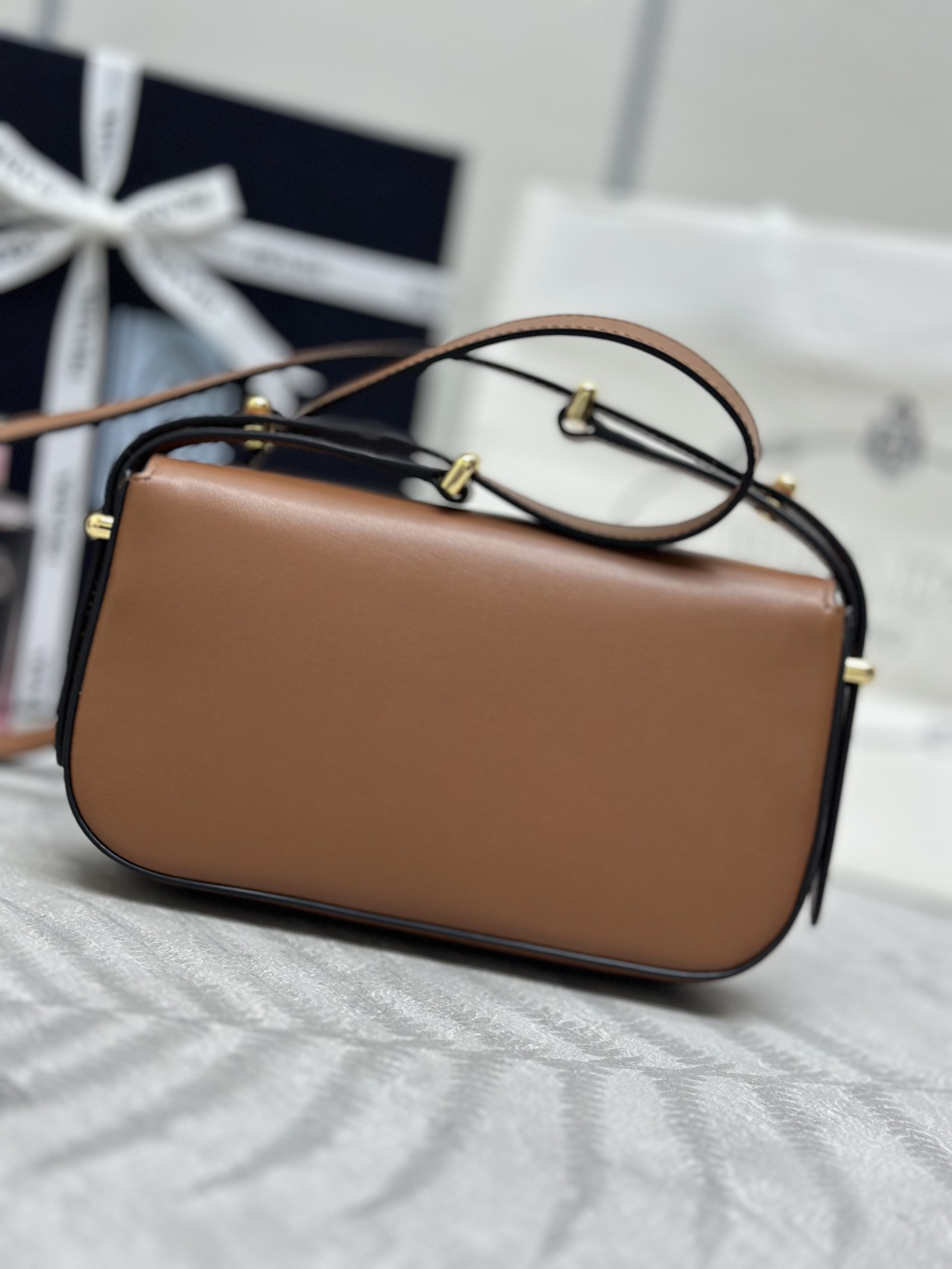 期間限定品 プラダバッグ 肩掛け偽物 1BD339 斜め掛けバッグ 牛革 レザー ブラウン_3
