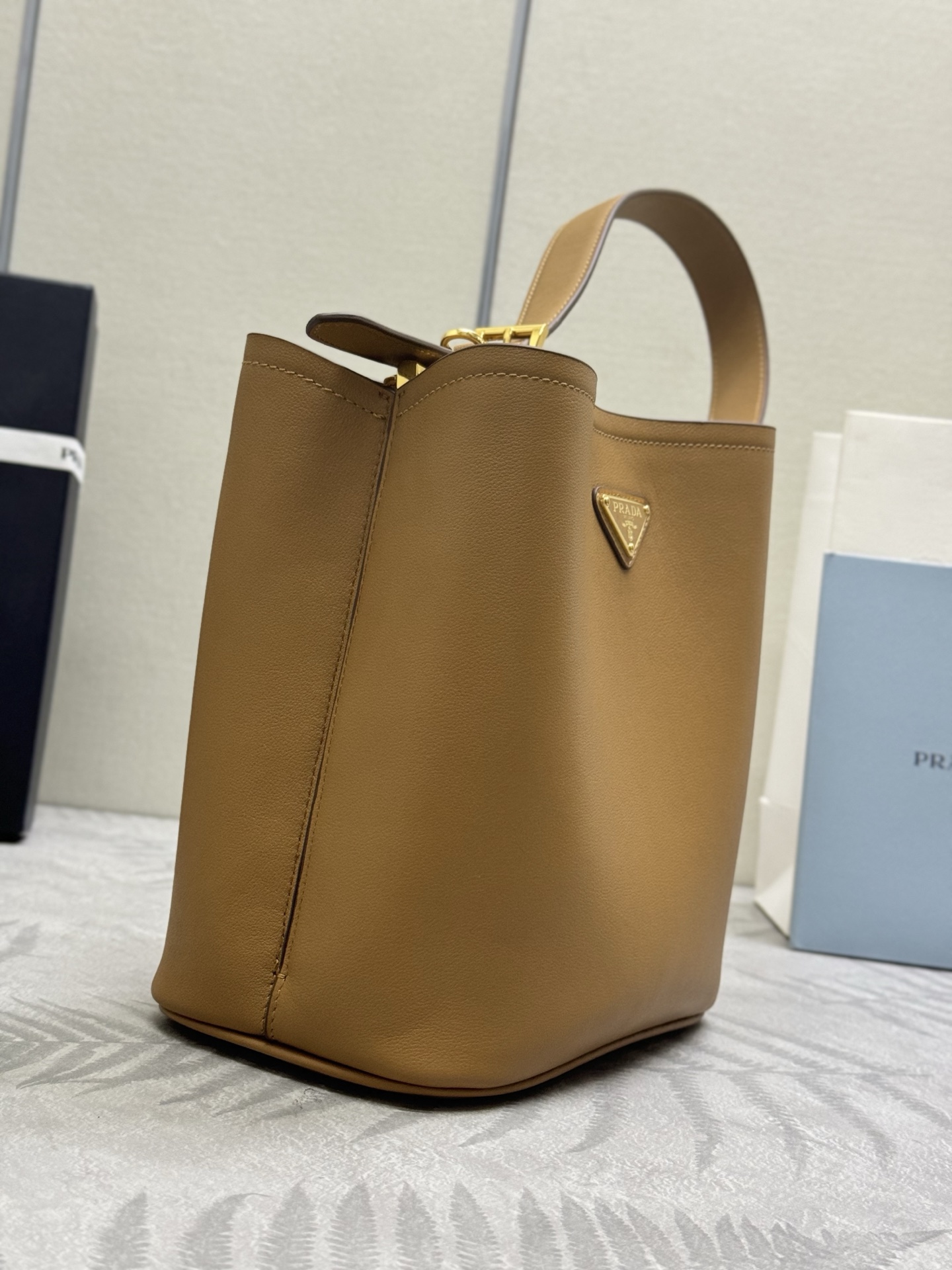 おしゃれ プラダバッグ キルティングコピー 1BE080 ハンドバッグ 牛革 レザー 優雅レディ イエロー_4