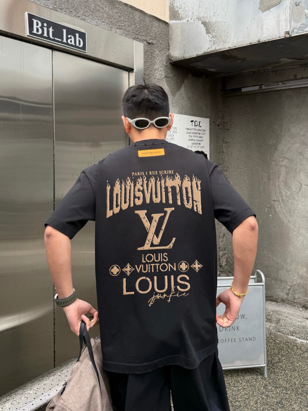 レディース ルイヴィトンtシャツ偽物 シンプル 純綿 トップス 半袖 プリント ブラック_2