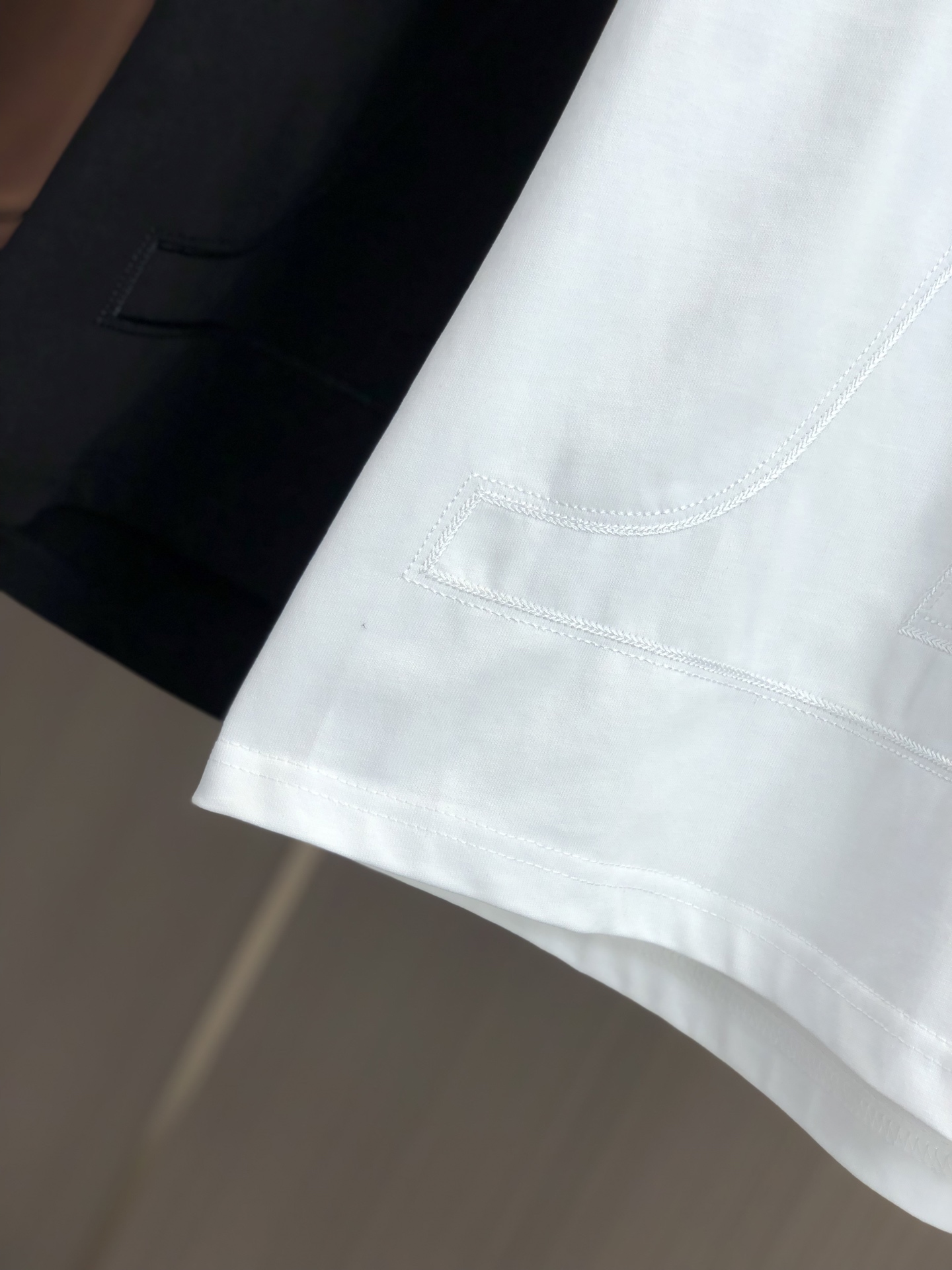 ルイヴィトン tシャツ チェーン偽物 柔軟 純綿 トップス 短袖 ゆったり 男女兼用 ホワイト_4