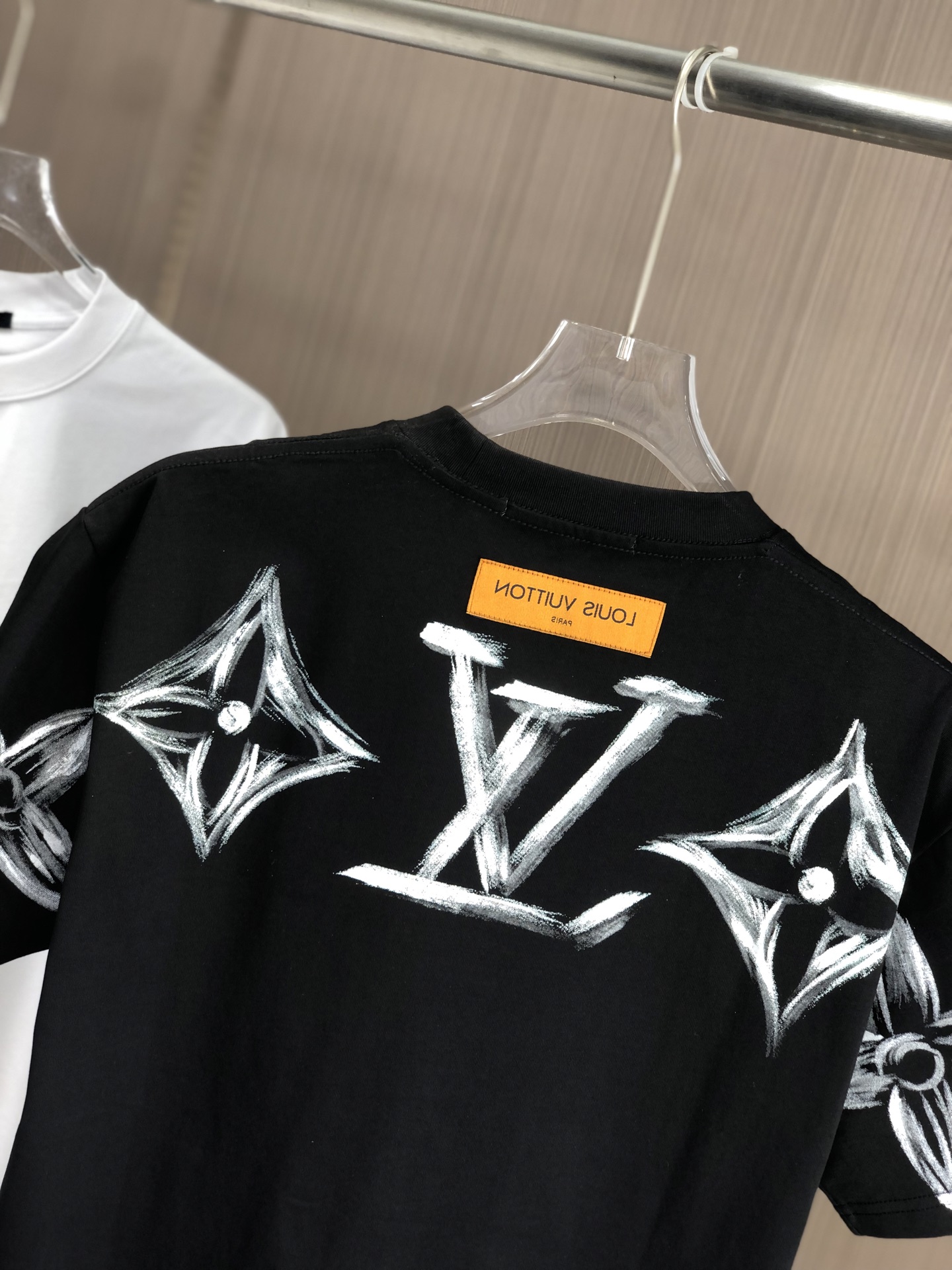 レディース ルイヴィトン tシャツ 新作コピー 柔らかい 純綿 トップス 短袖 ゆったり 男女兼用 ブラック_9