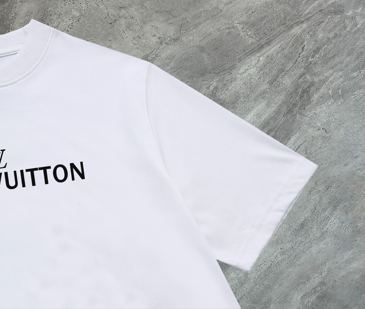 びっくりした価格 ルイヴィトン ロゴtシャツ偽物 シンプル 純綿 半袖トップス ゆったり ホワイト_4