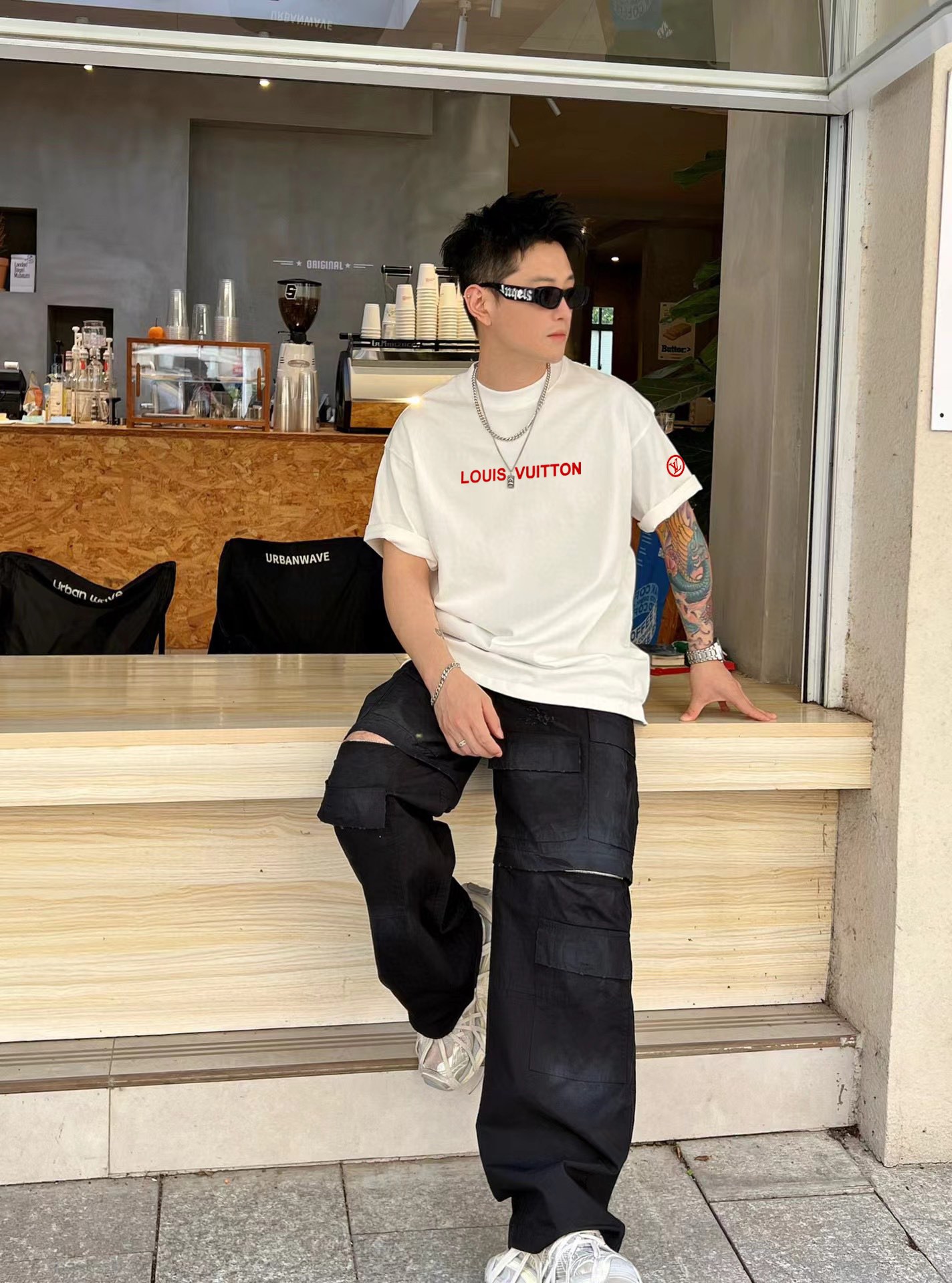 魅力的なルイヴィトン tシャツ チェーン偽物 プリント シンプル 綿100％ 半袖トップス ゆったり ホワイト_6