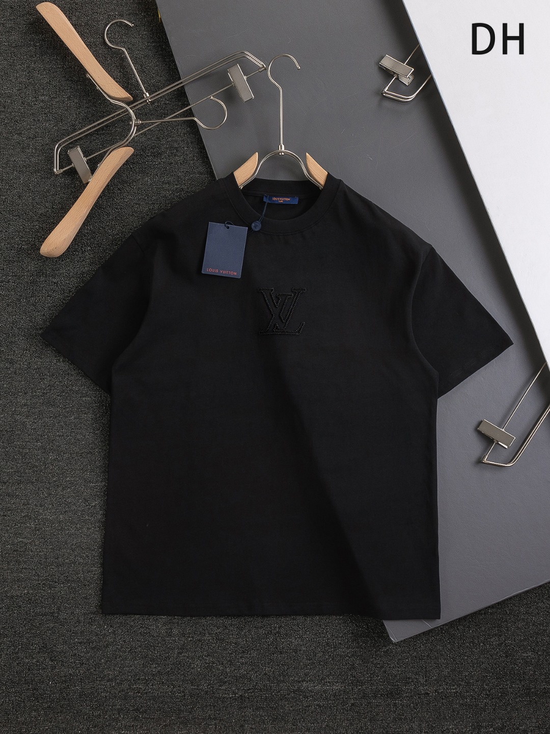 ルイヴィトンtシャツ新作偽物 プリント シンプル 綿100％ 短袖トップス ゆったり ブラック_1