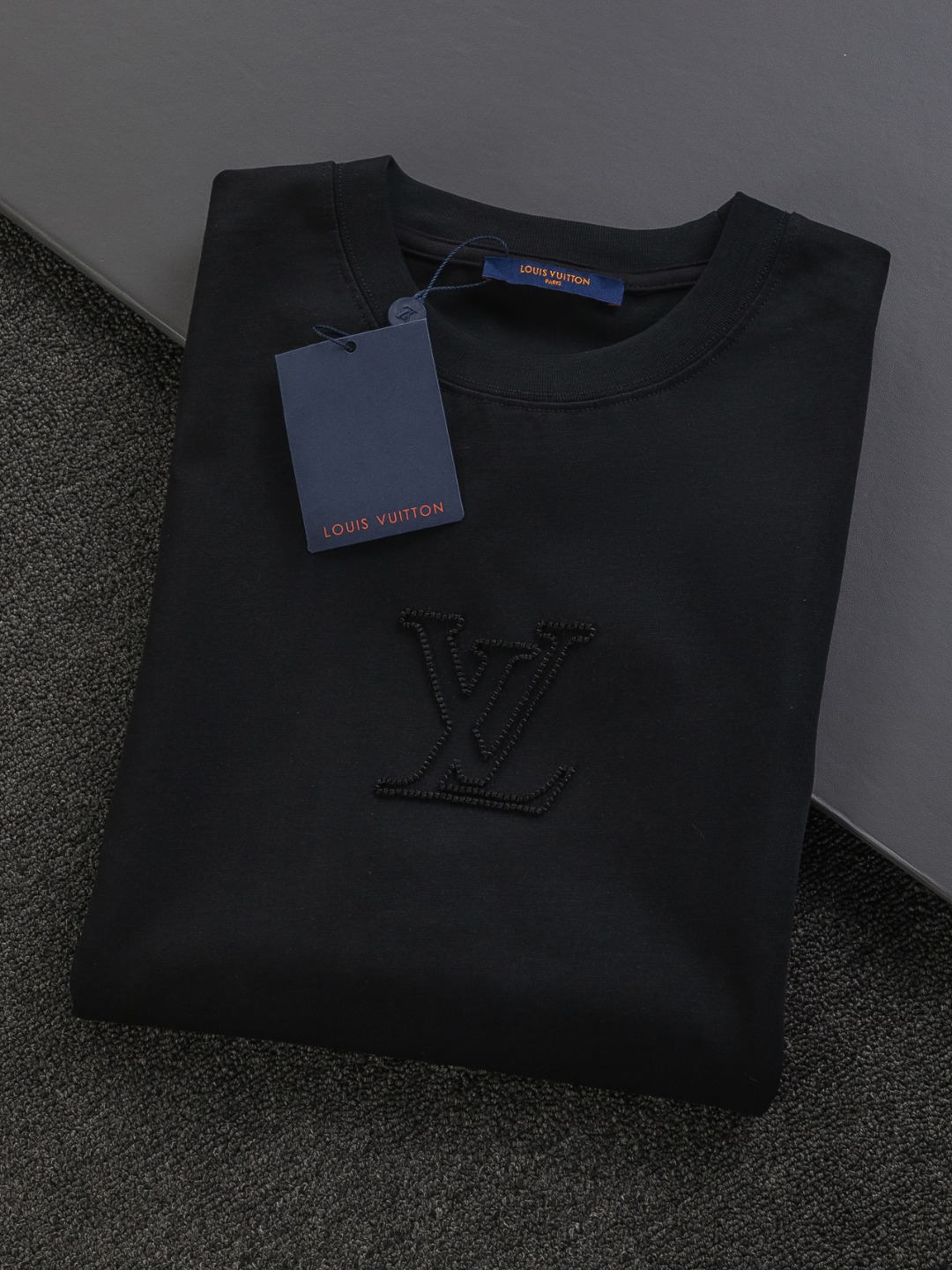 ルイヴィトンtシャツ新作偽物 プリント シンプル 綿100％ 短袖トップス ゆったり ブラック_3