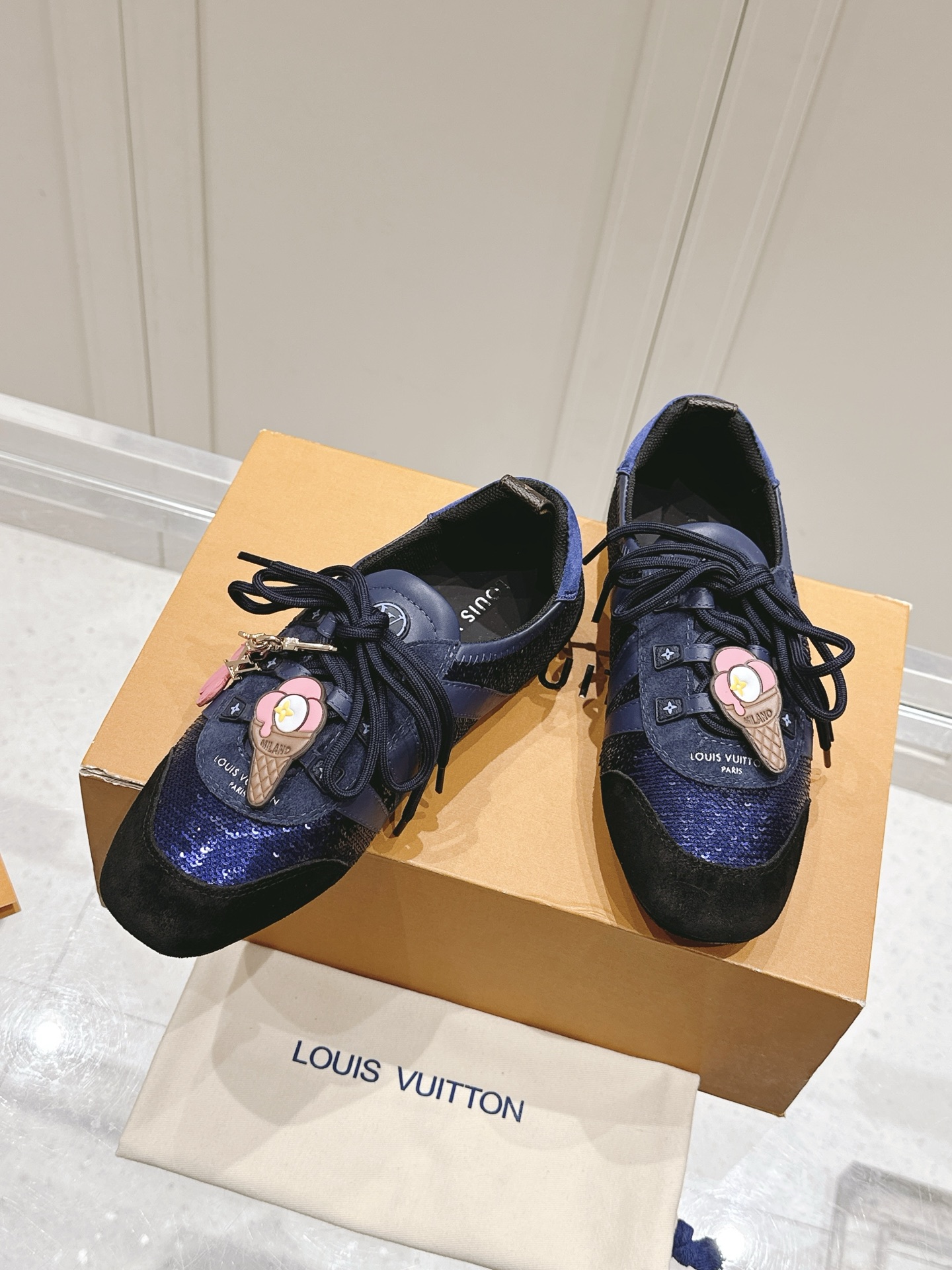 バレエ風 ルイヴィトン スニーカー 8コピー カップルシューズ Sneakerina 優雅 男女兼用 ブルー_4