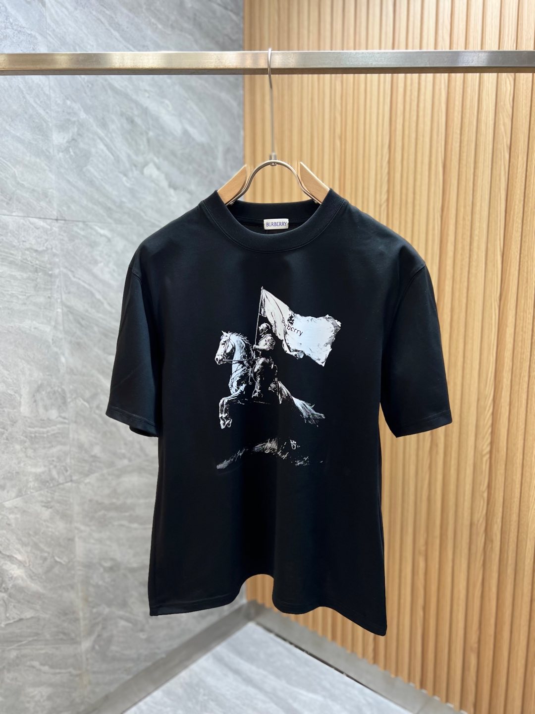 burberry t シャツスーパーコピー プリント 純綿 トップス 短袖 ゆったり 男女兼用 ブラック_1