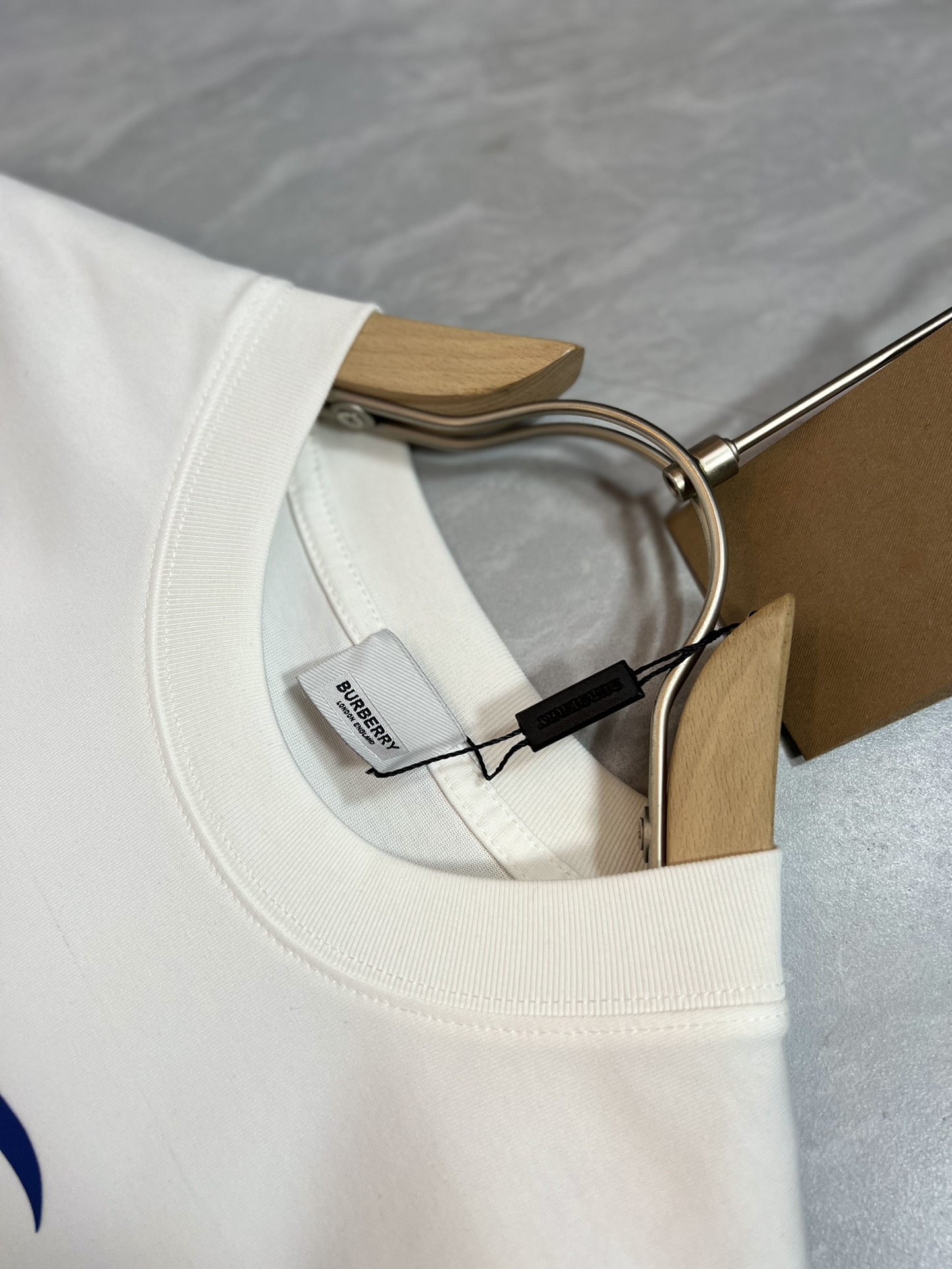 最新販売 burberry ティー シャツスーパーコピー プリント 純綿 トップス 短袖 ゆったり ホワイト_5