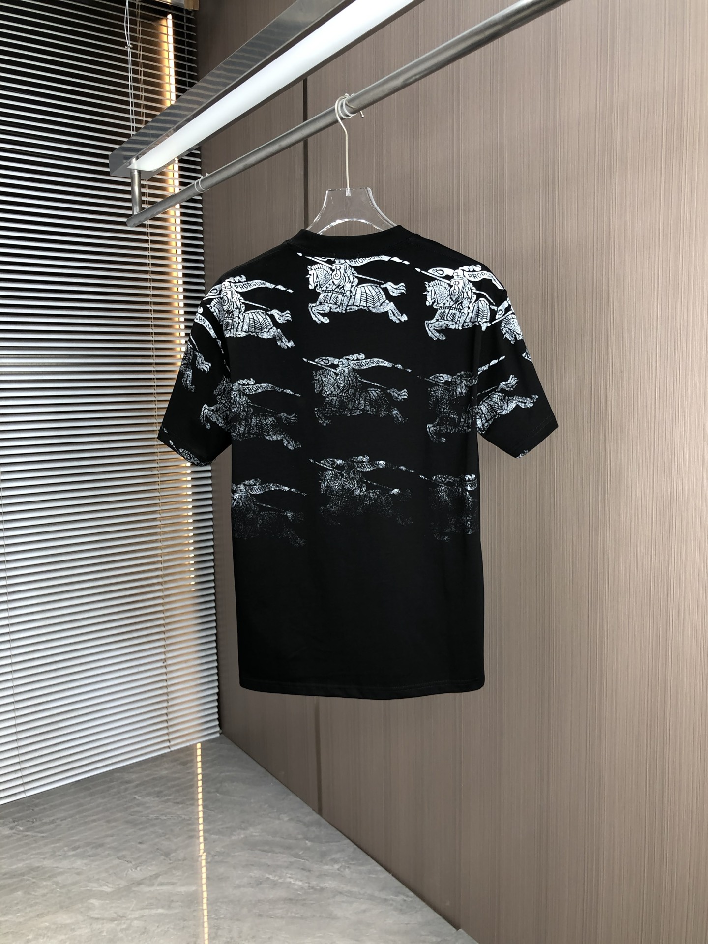 burberry ロゴ シャツスーパーコピー プリント 純綿Ｔシャツ トップス ゆったり 男女兼用 シンプル ブラック_9