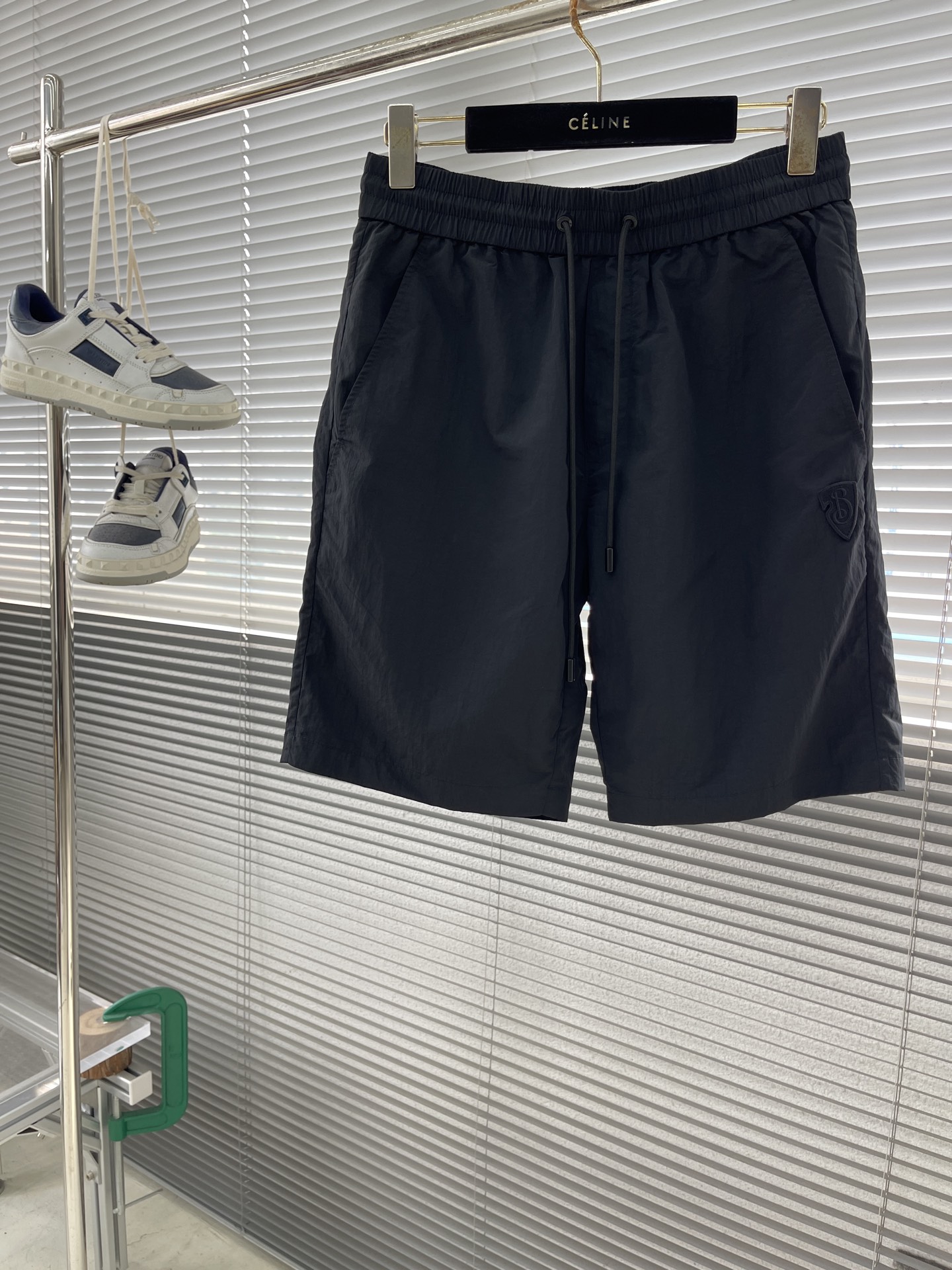 バーバリー の ズボン偽物 通勤 ショットパンツ 縞 カジュアル 夏新作 シンプル ブラック_1