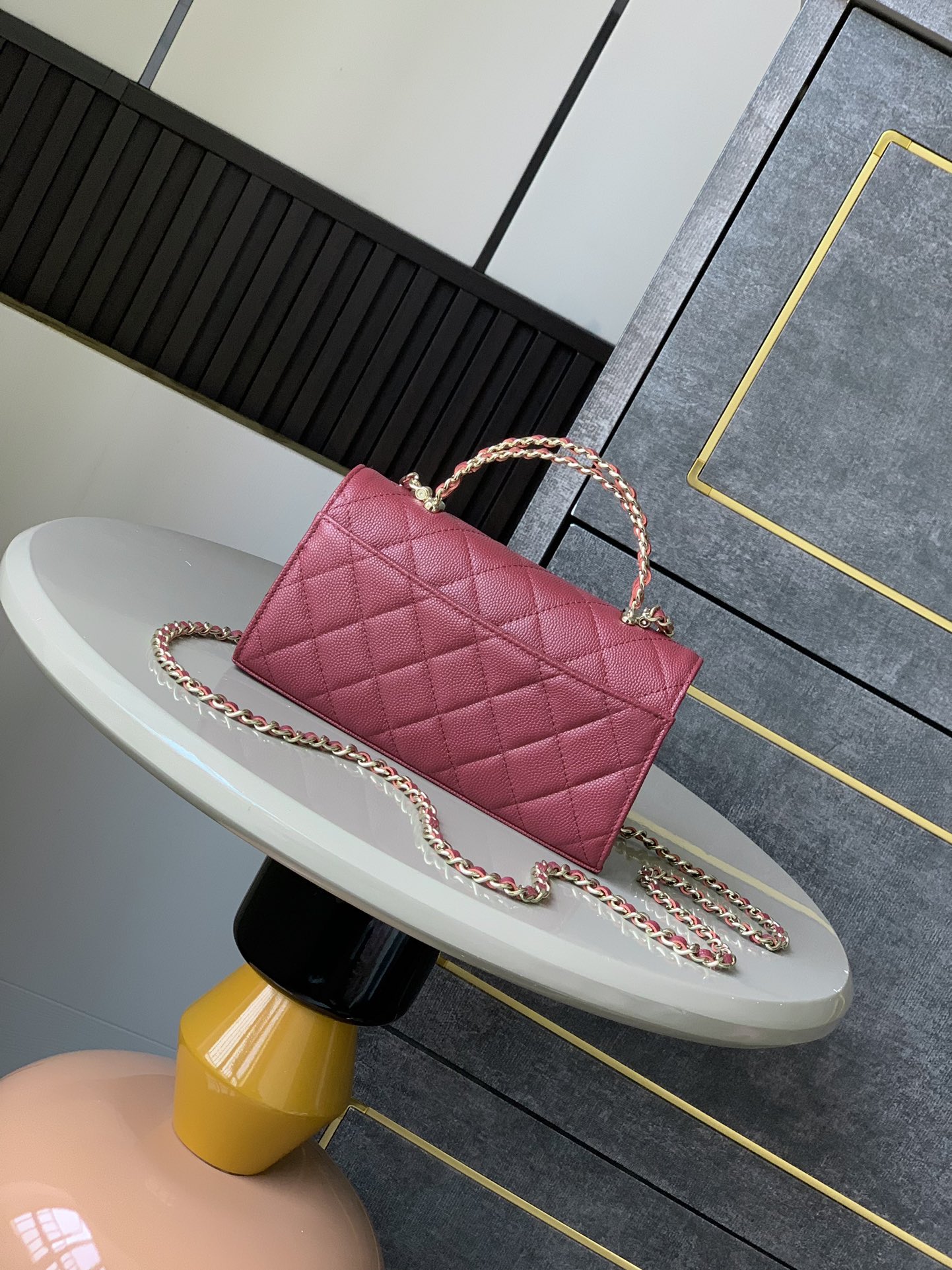 激安 シャネルバッグ 店舗スーパーコピー レザー 牛革 ハンドバッグ 優雅 チェーンバッグ ローズレッド_3